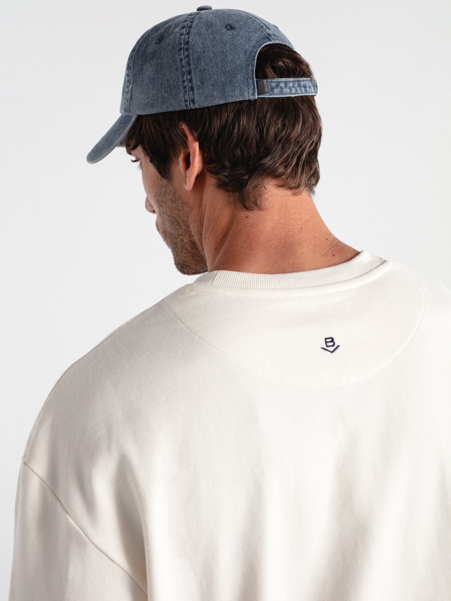 Sudadera oversize bordado "Lorem Ipsum"