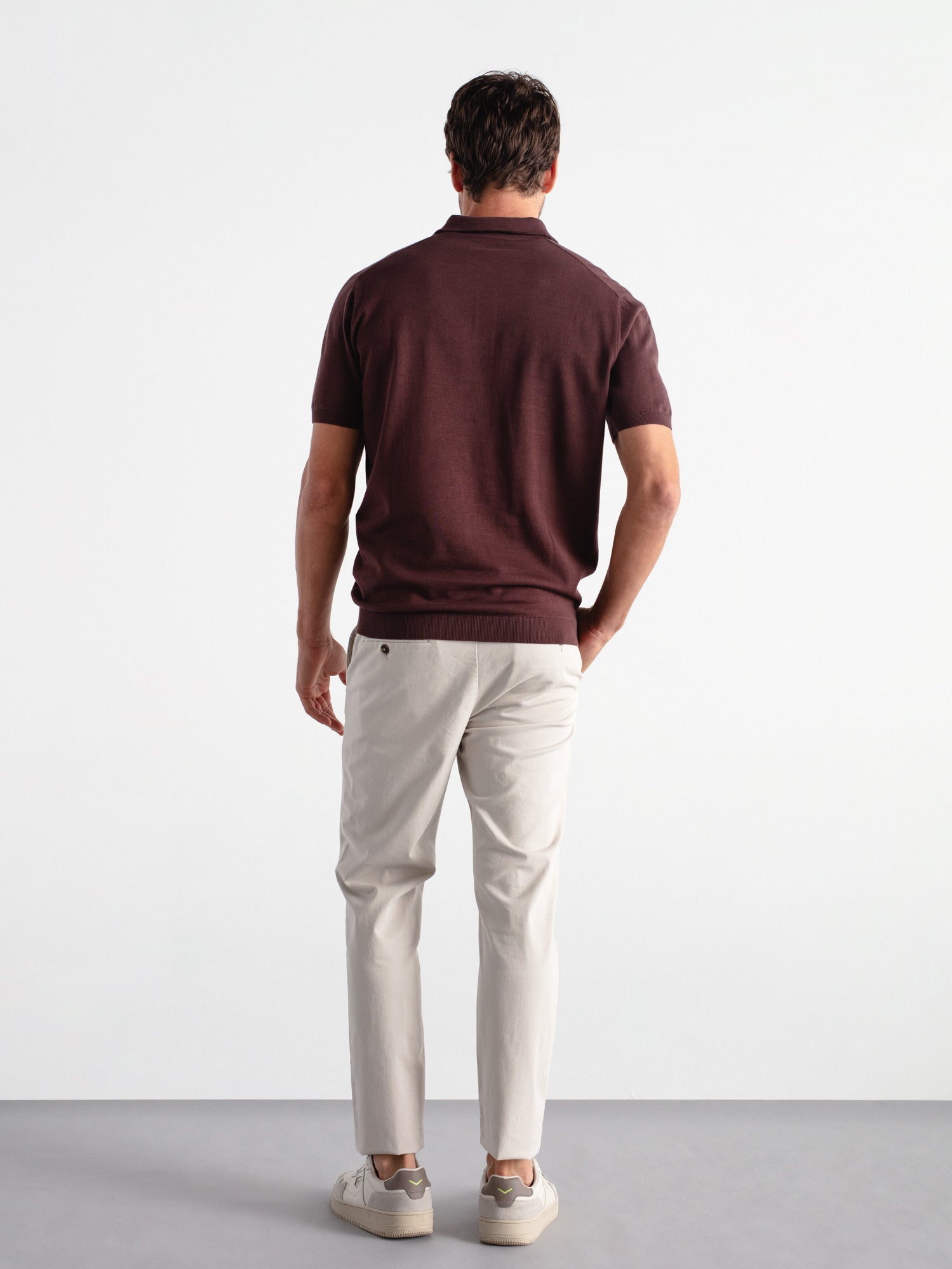Pantalón chino slim fit esencial