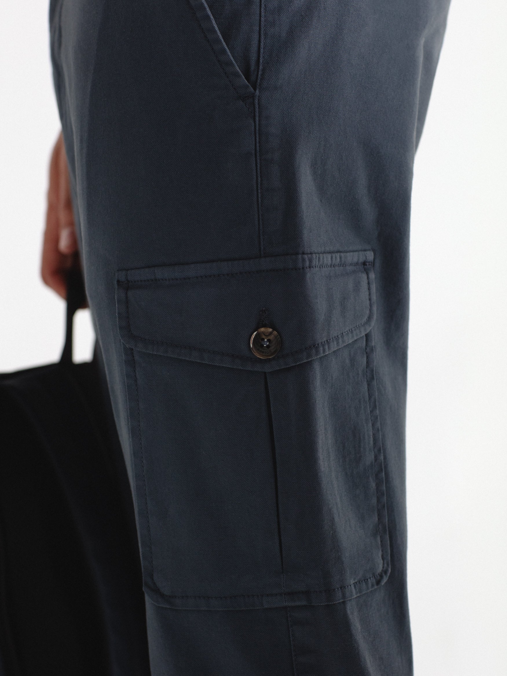 Pantalón chino cargo