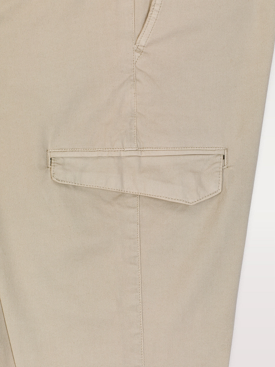 Pantalón regular fit cargo con estructura