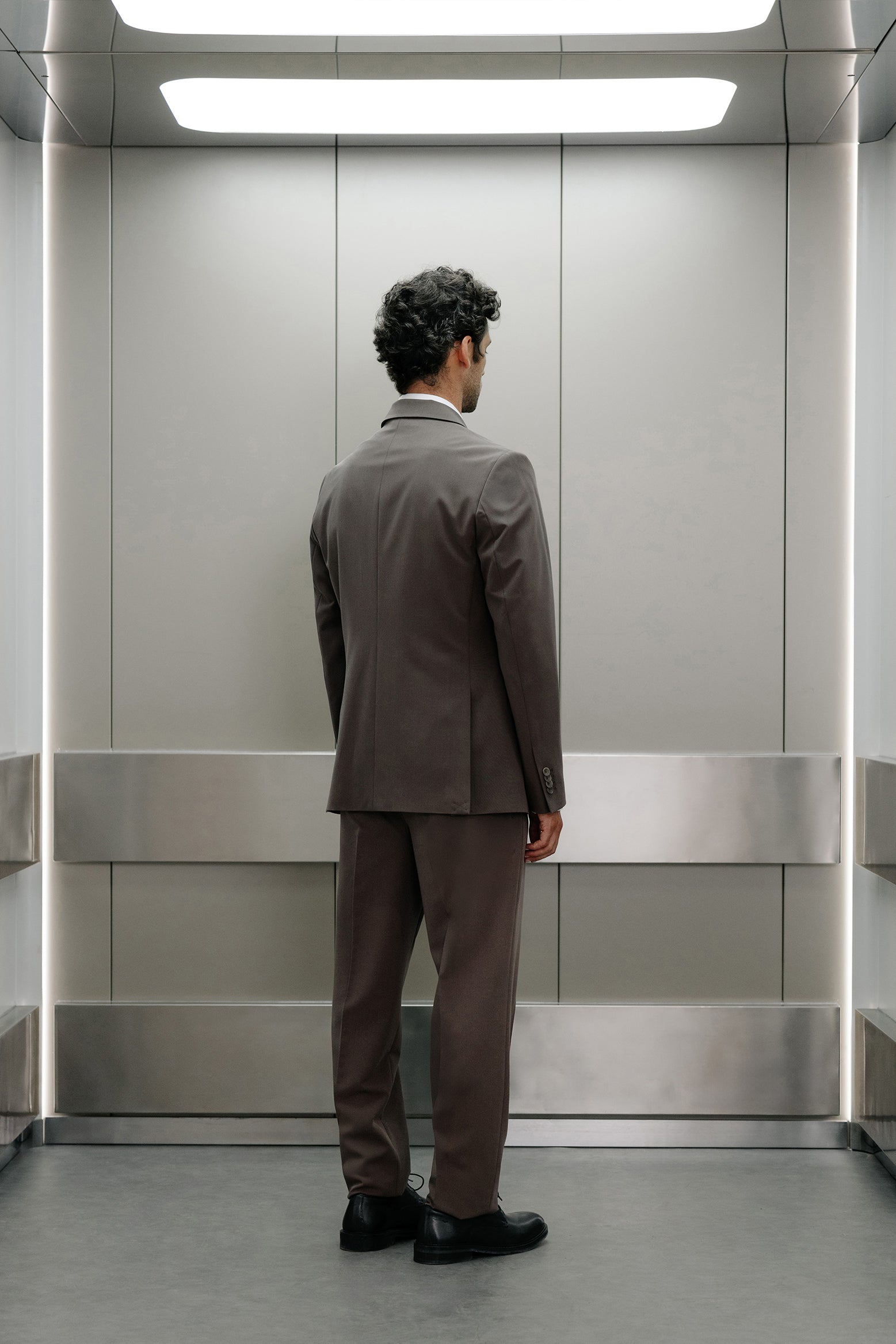 Pantalón traje slim fit liso