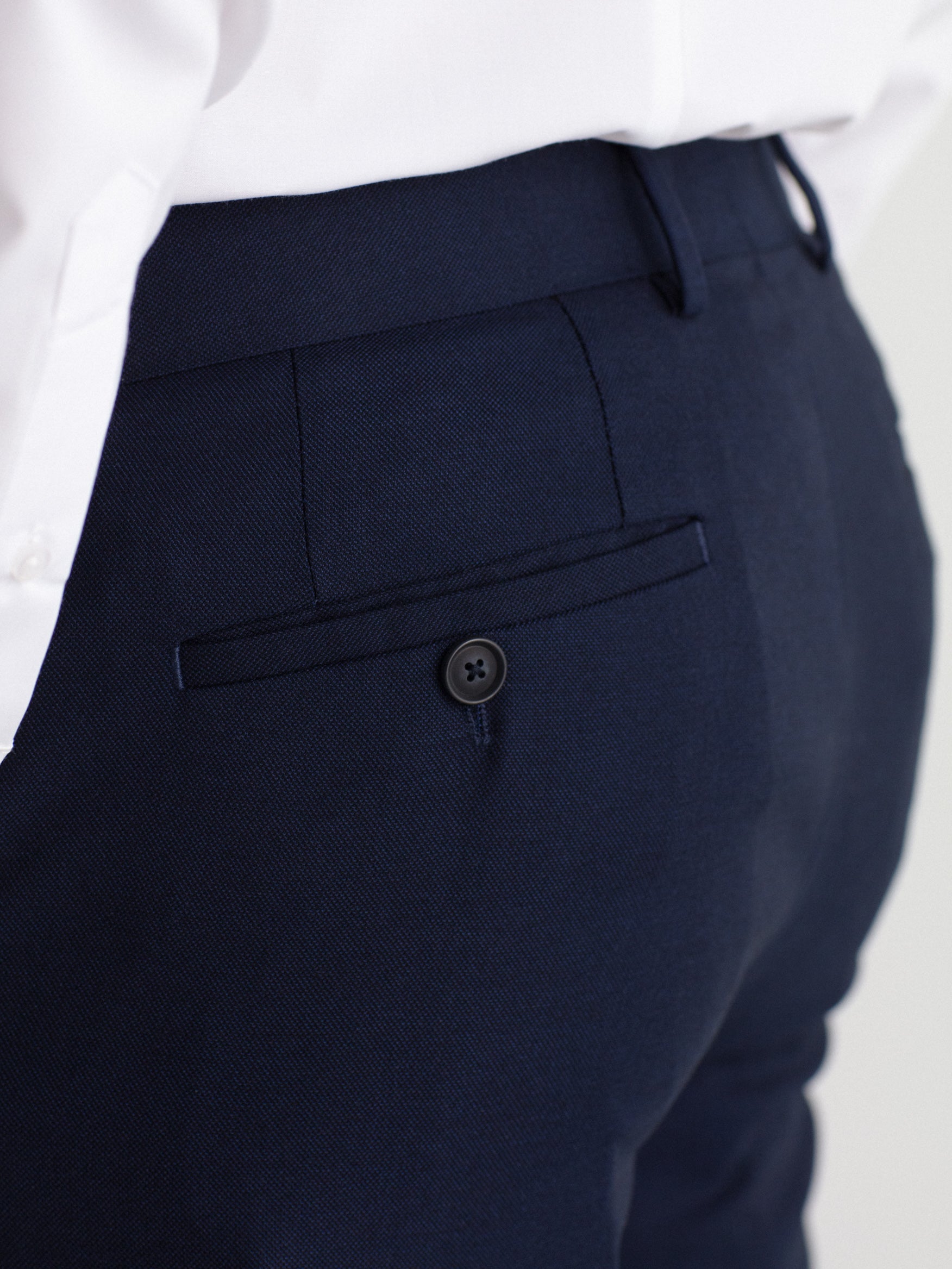 Pantalón traje falso liso