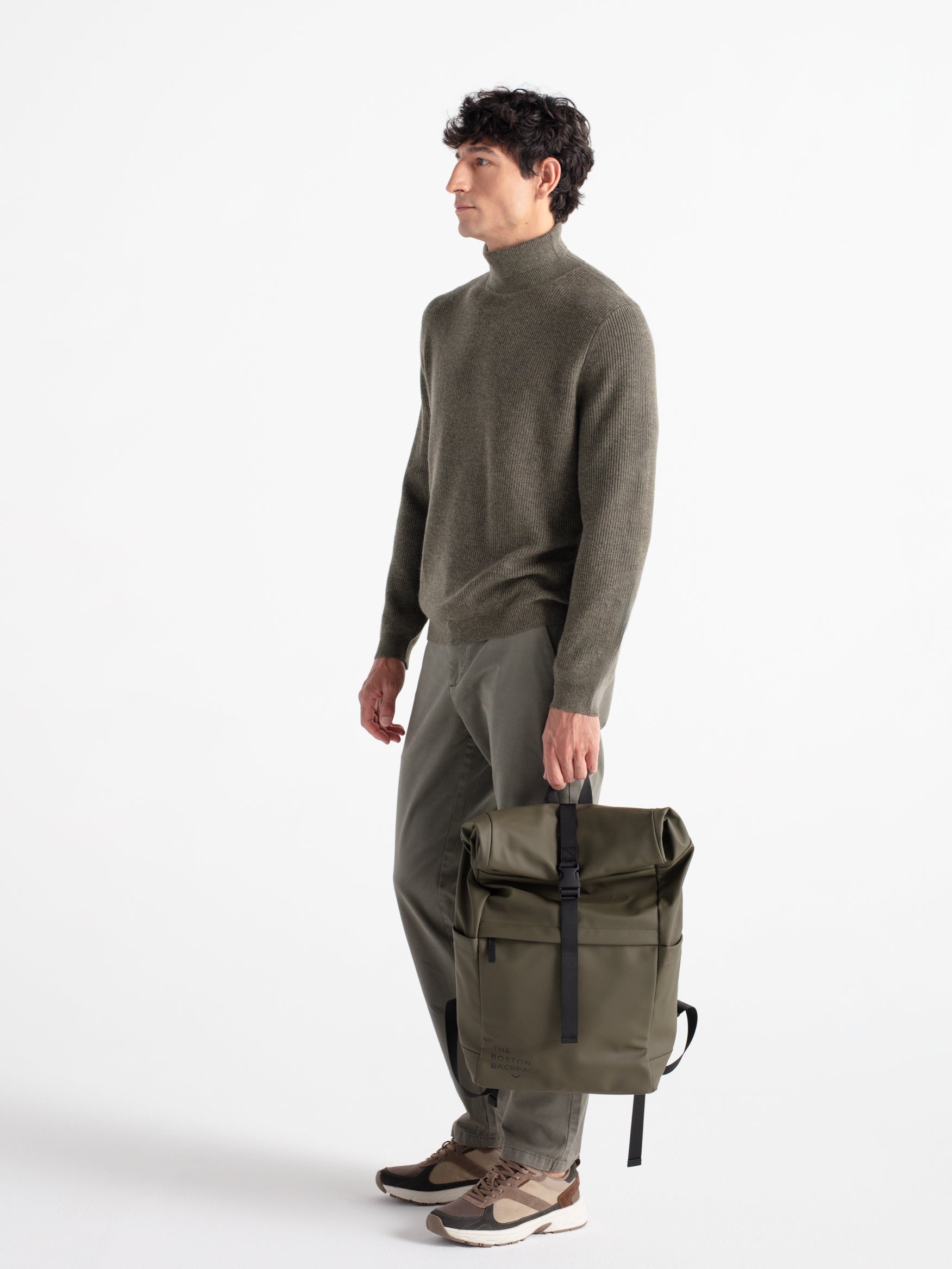 Pantalón chino slim fit esencial