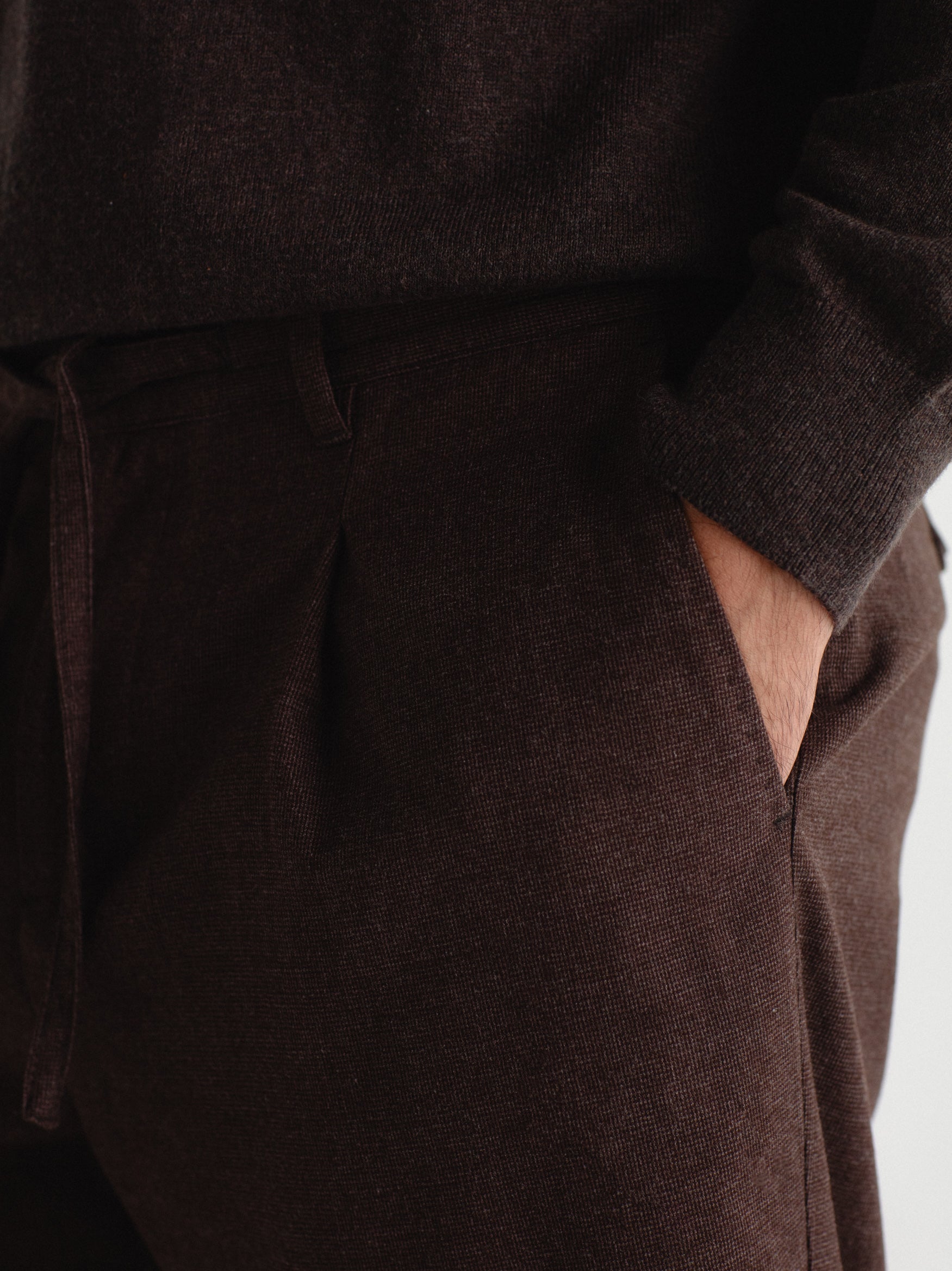 Pantalón smart falso liso