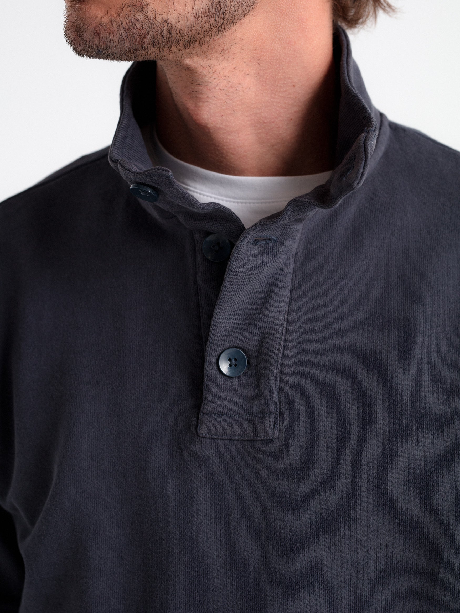 Sudadera regular fit cuello chimenea