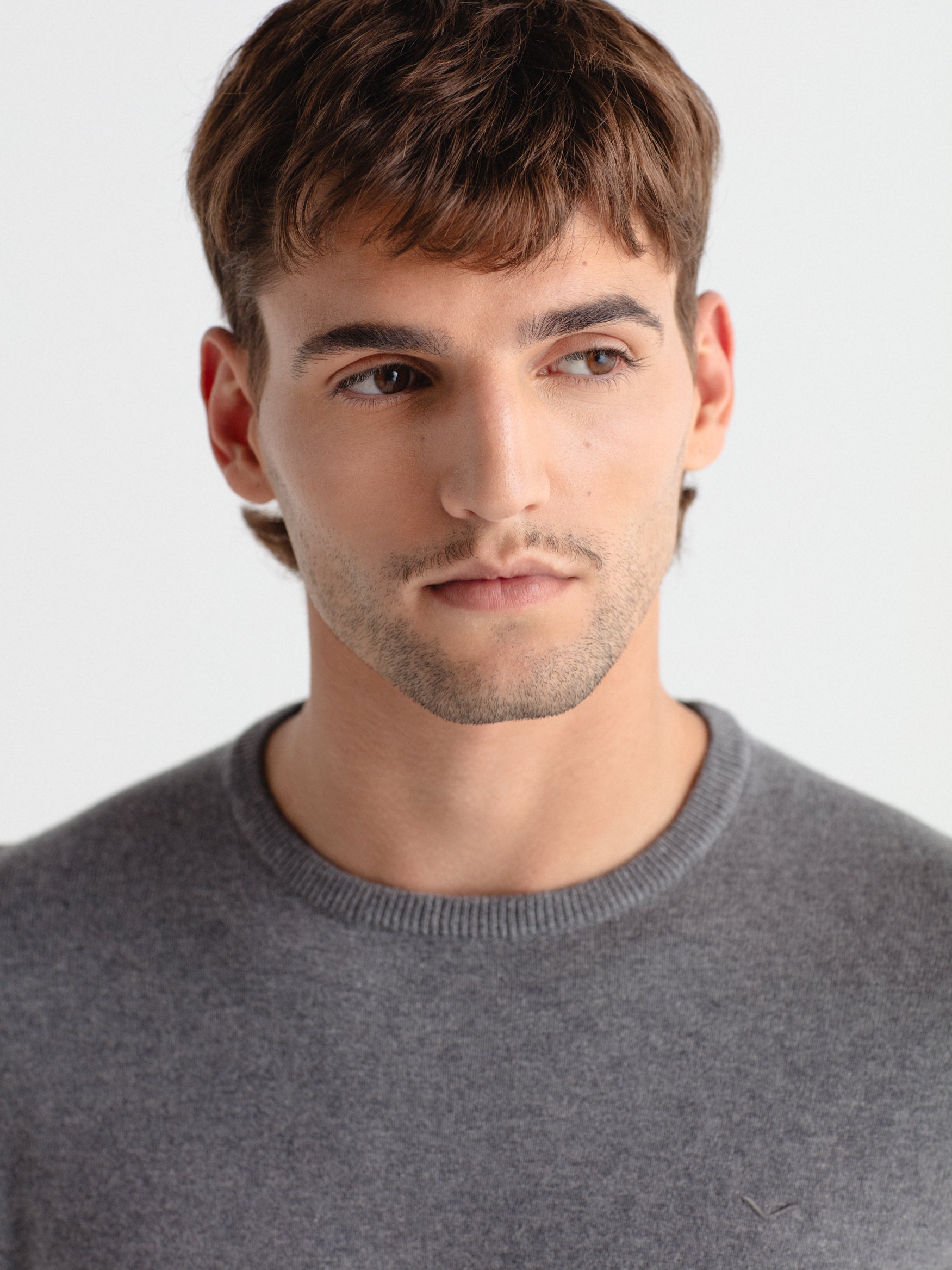 Cashmere box neck sweater