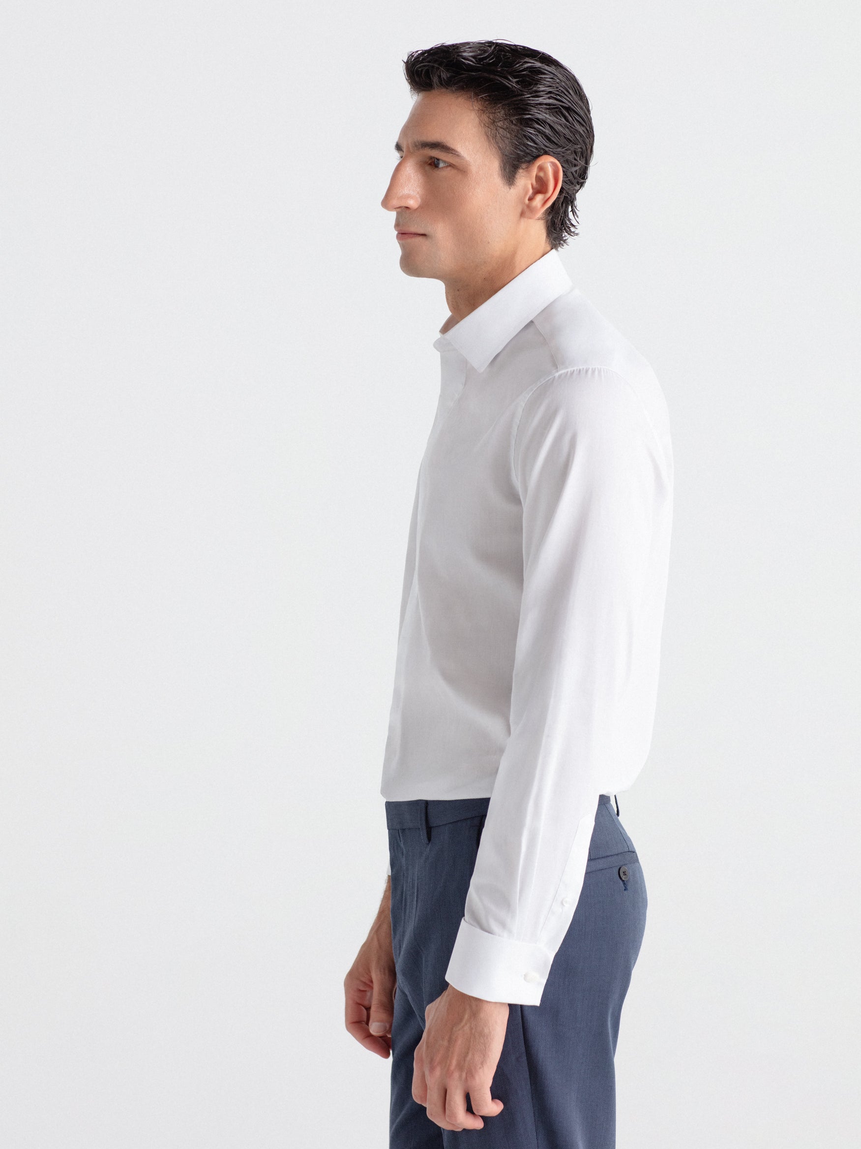Camisa slim fit botones ocultos