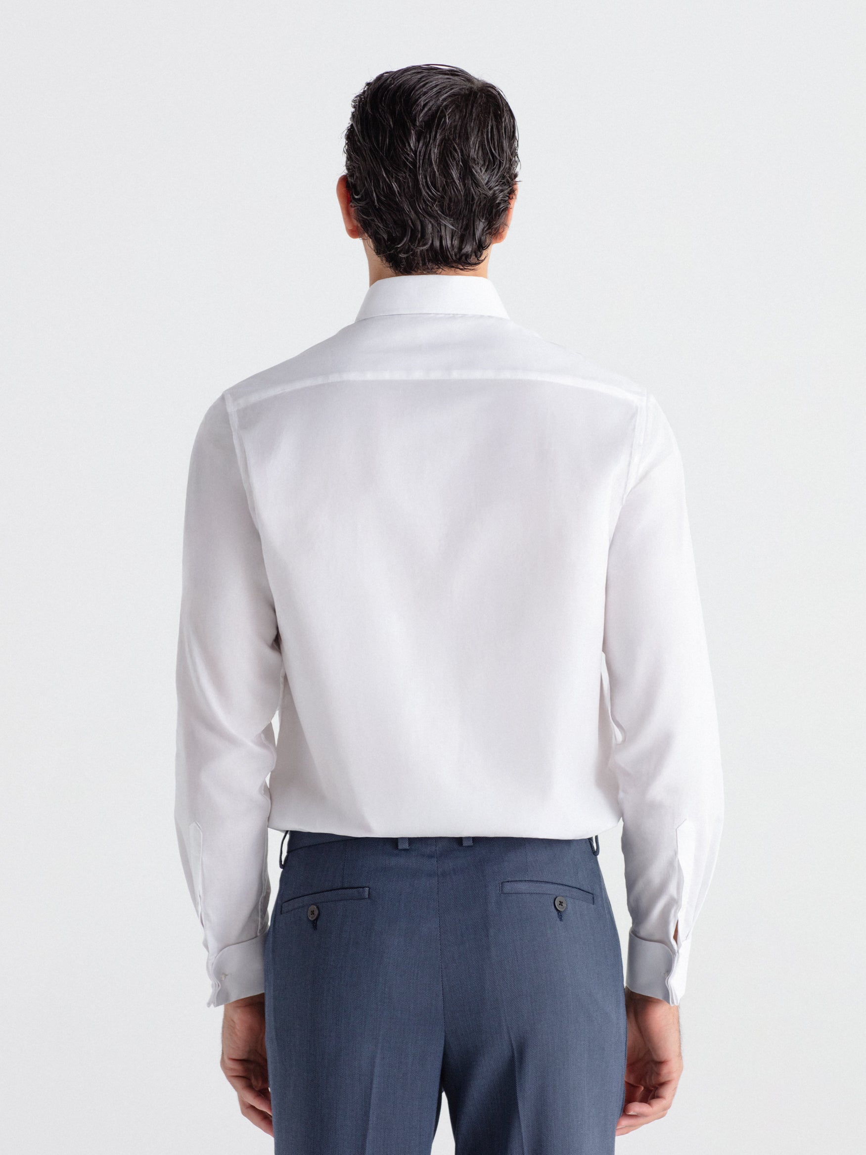 Camisa slim fit botones ocultos