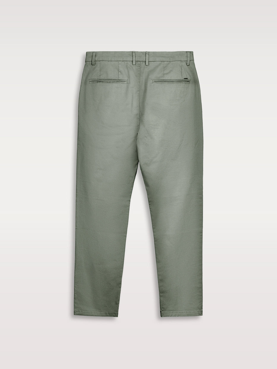 Pantalón chino slim fit esencial