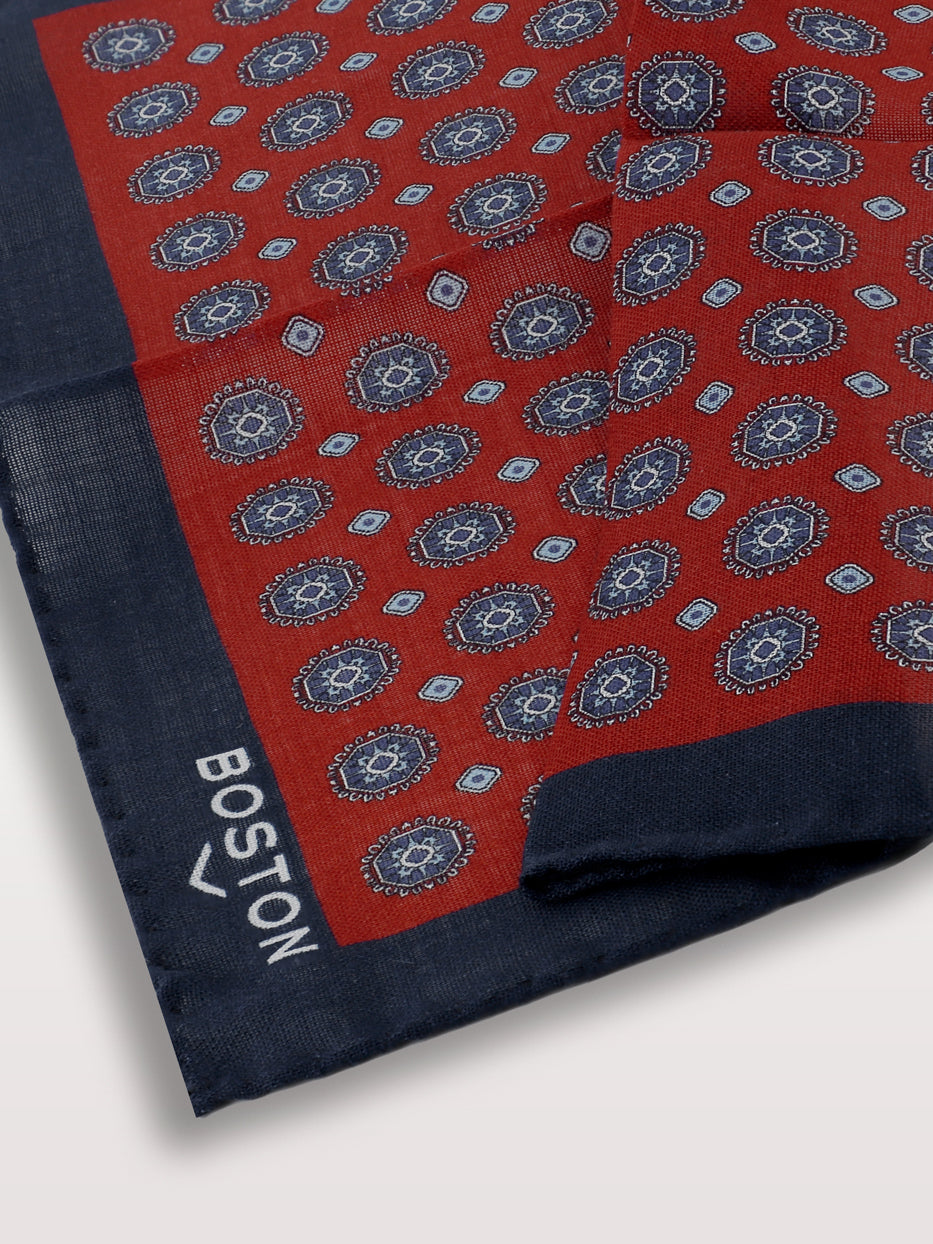 Wool scarf with medallion print.