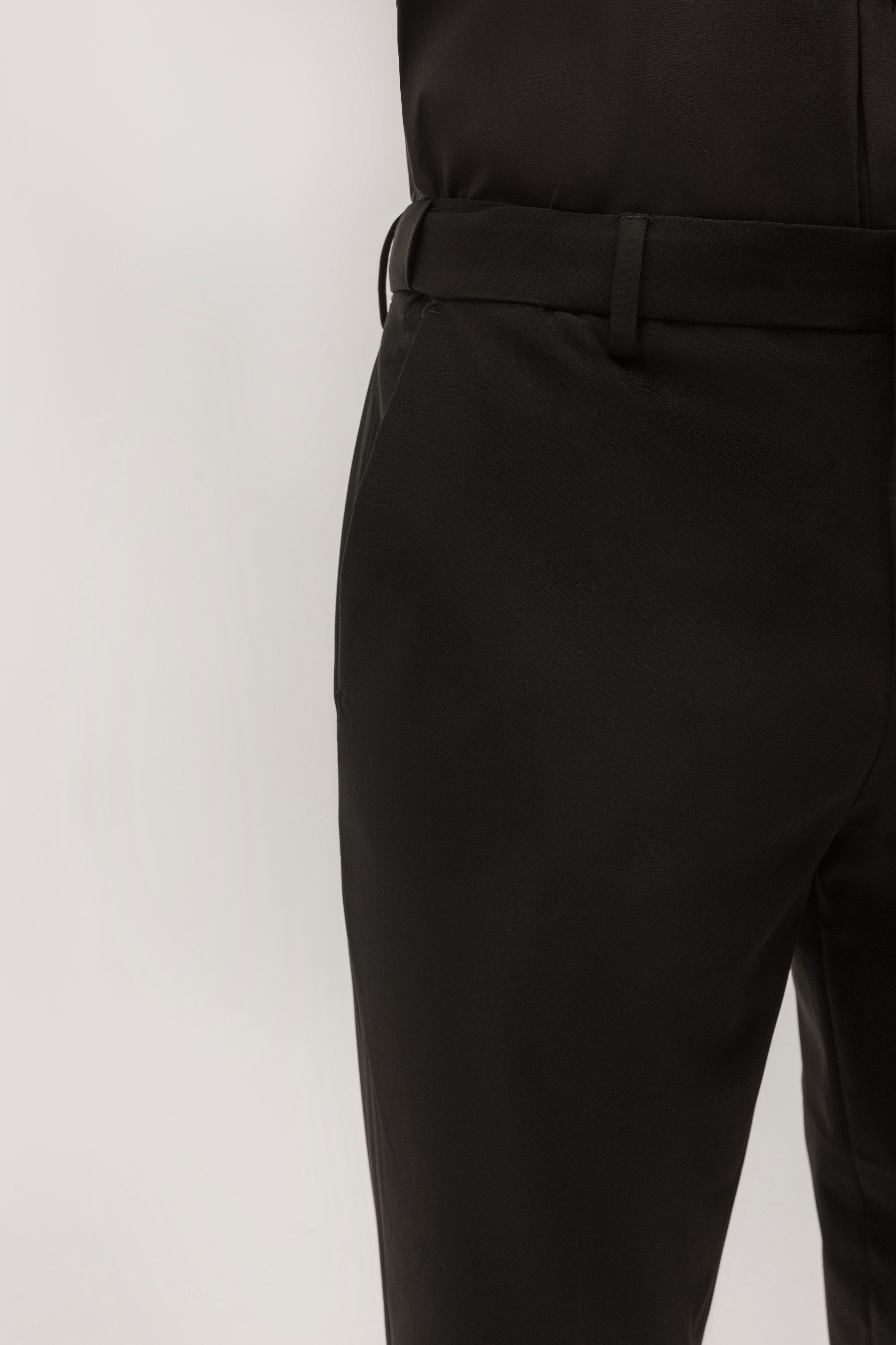 Pantalón traje slim fit liso