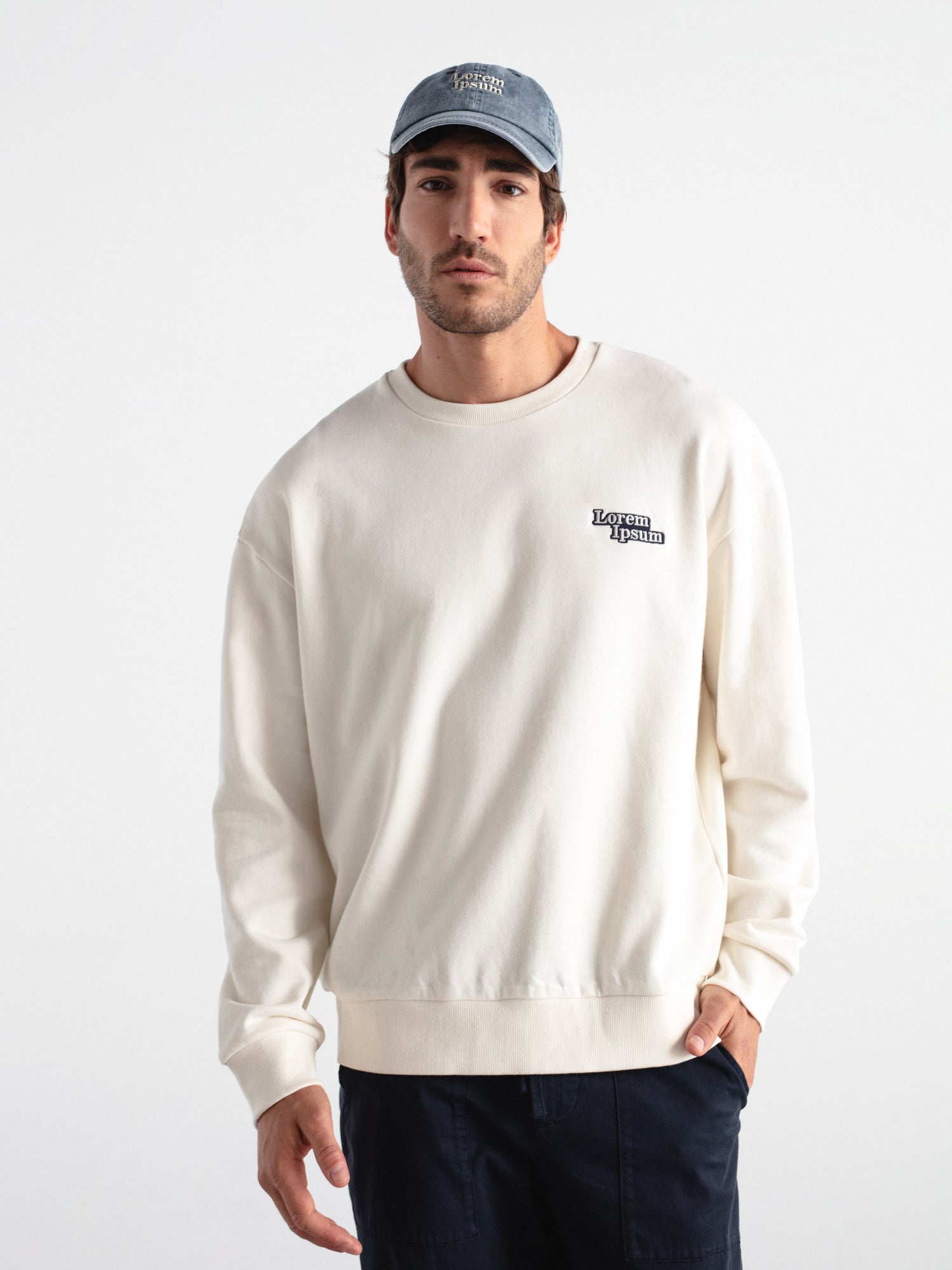 Oversized sweatshirt embroidered with "Lorem Ipsum"