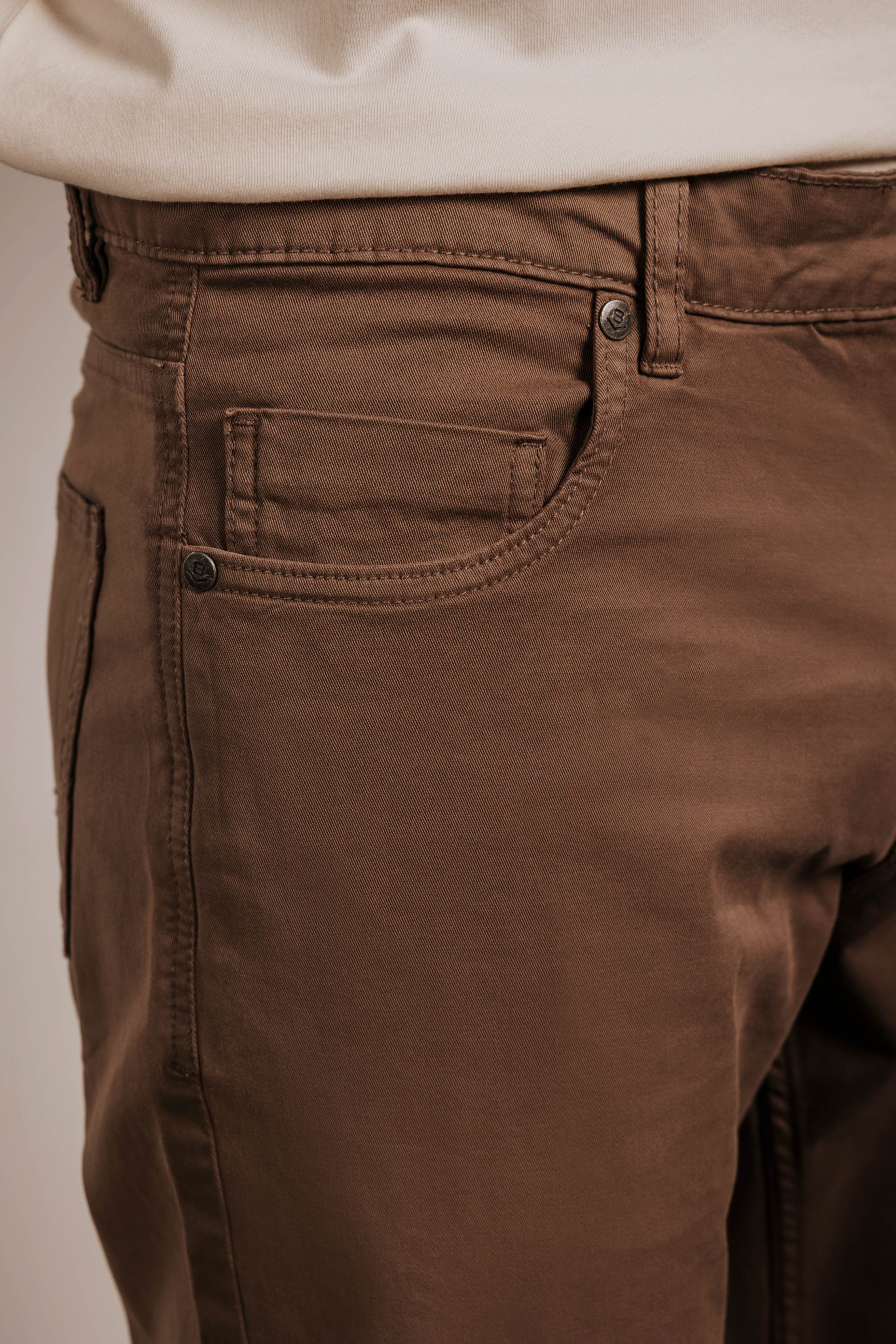 Pantalón slim fit sarga 5b