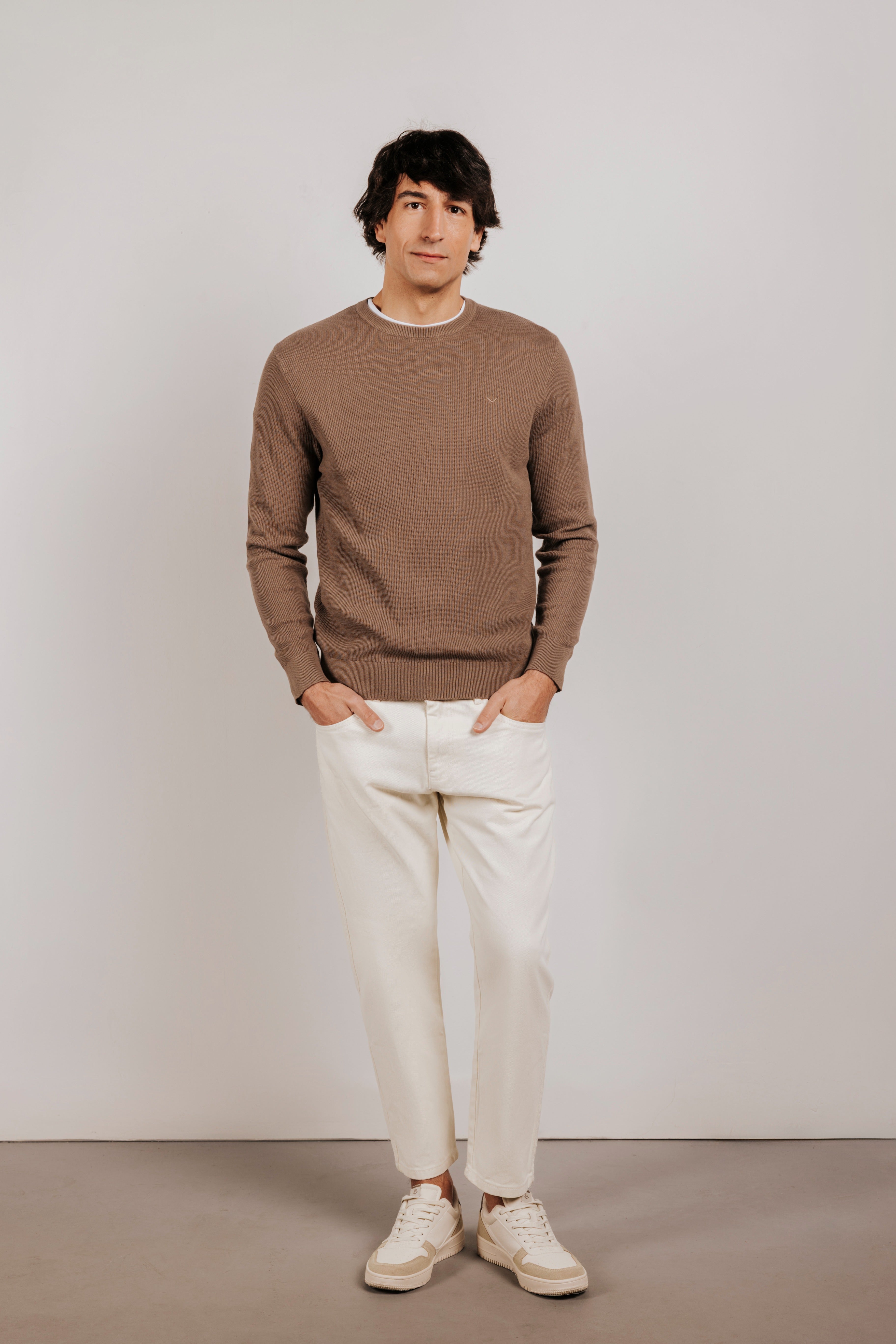 Box neck jersey structure