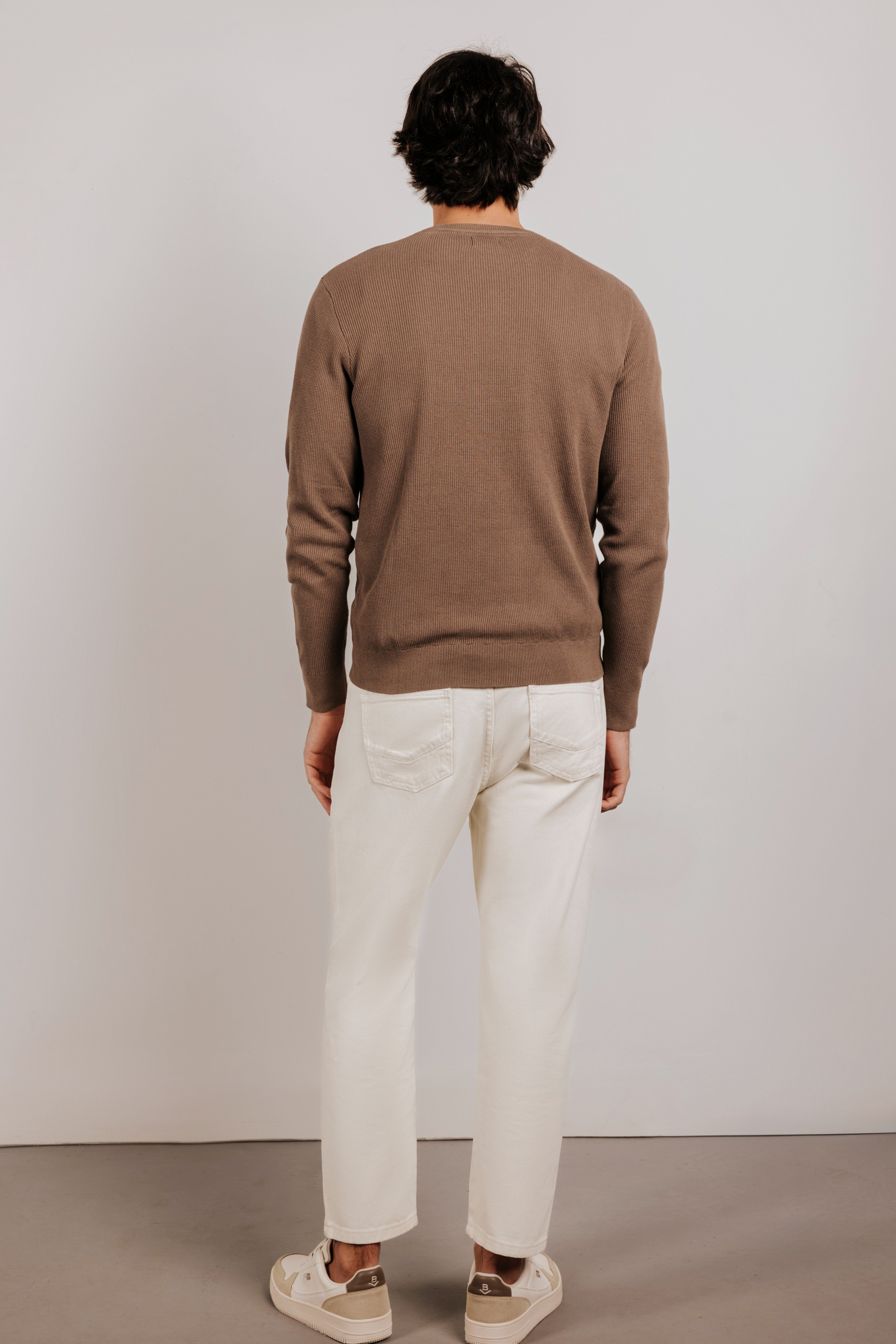 Box neck jersey structure