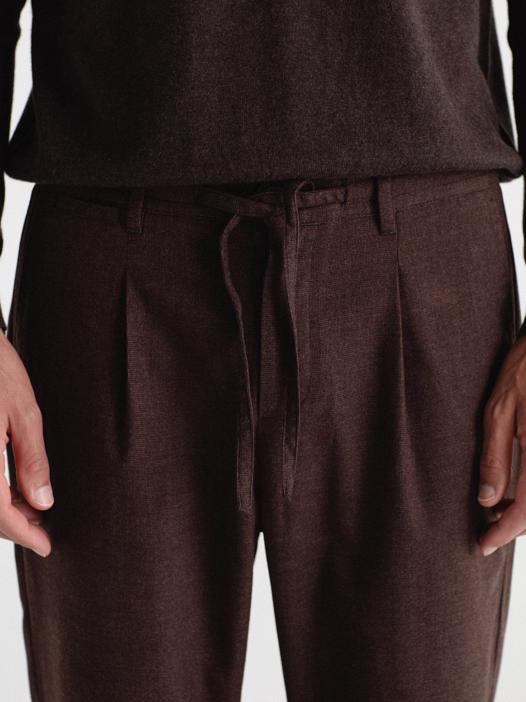 Pantalón smart falso liso