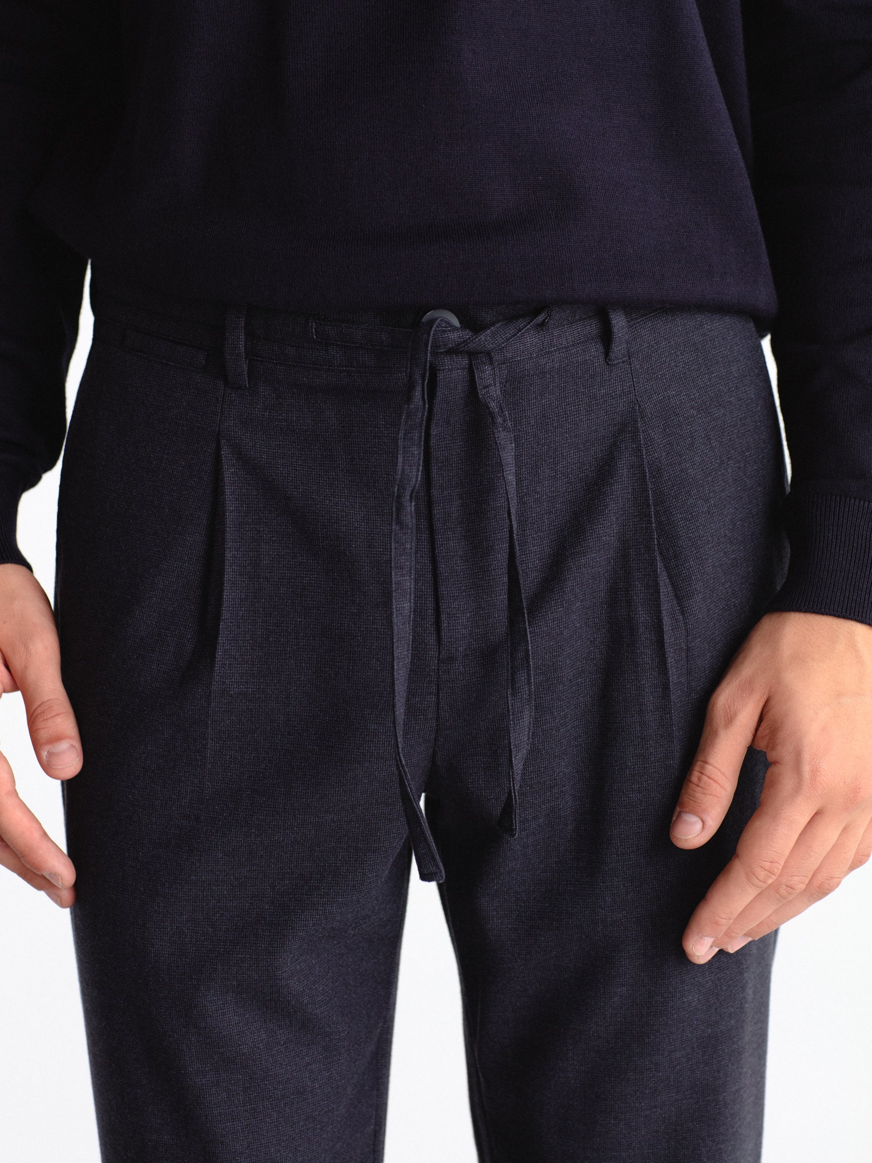 Pantalón smart falso liso