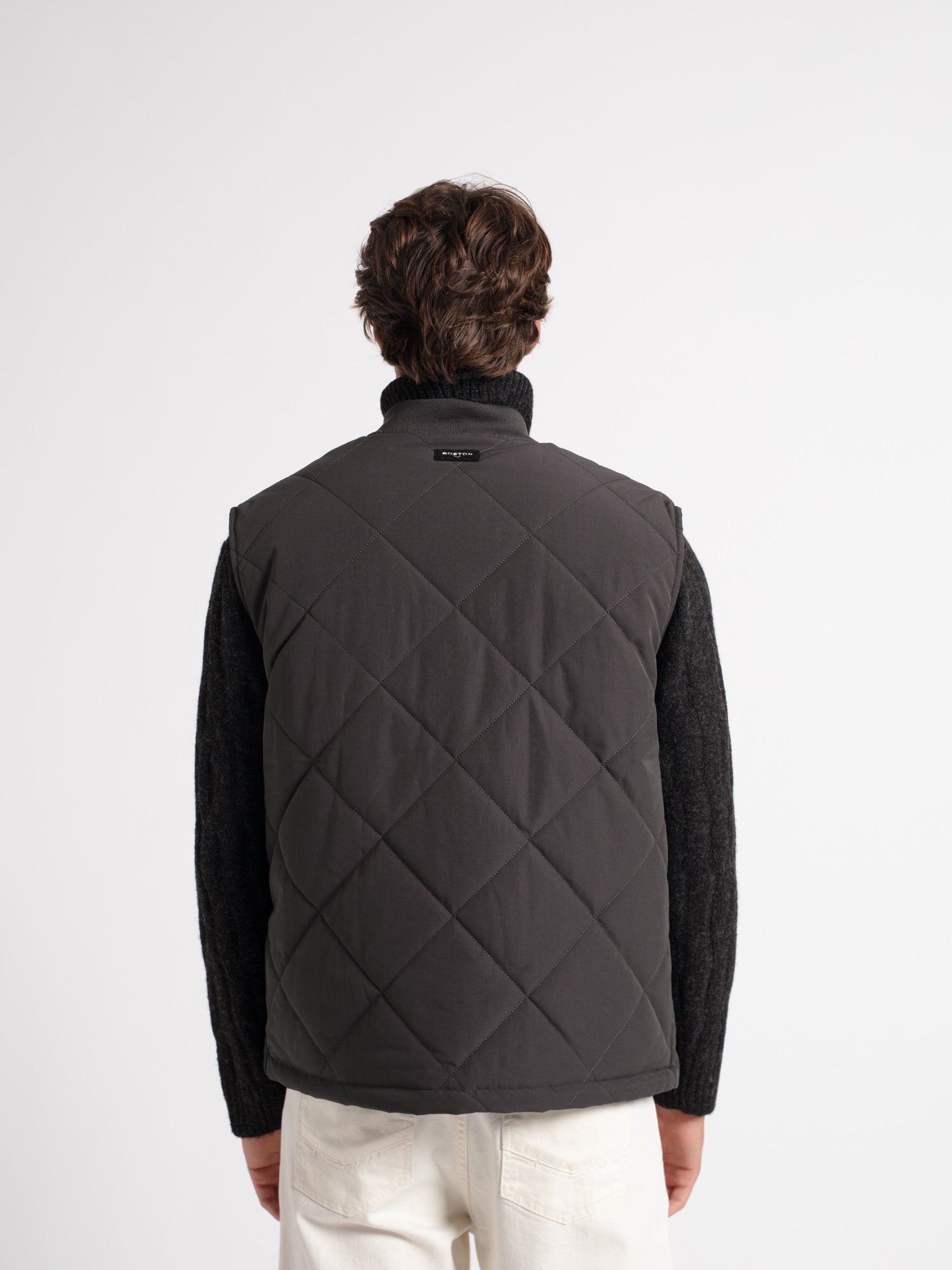 Thin diamond-quilted vest
