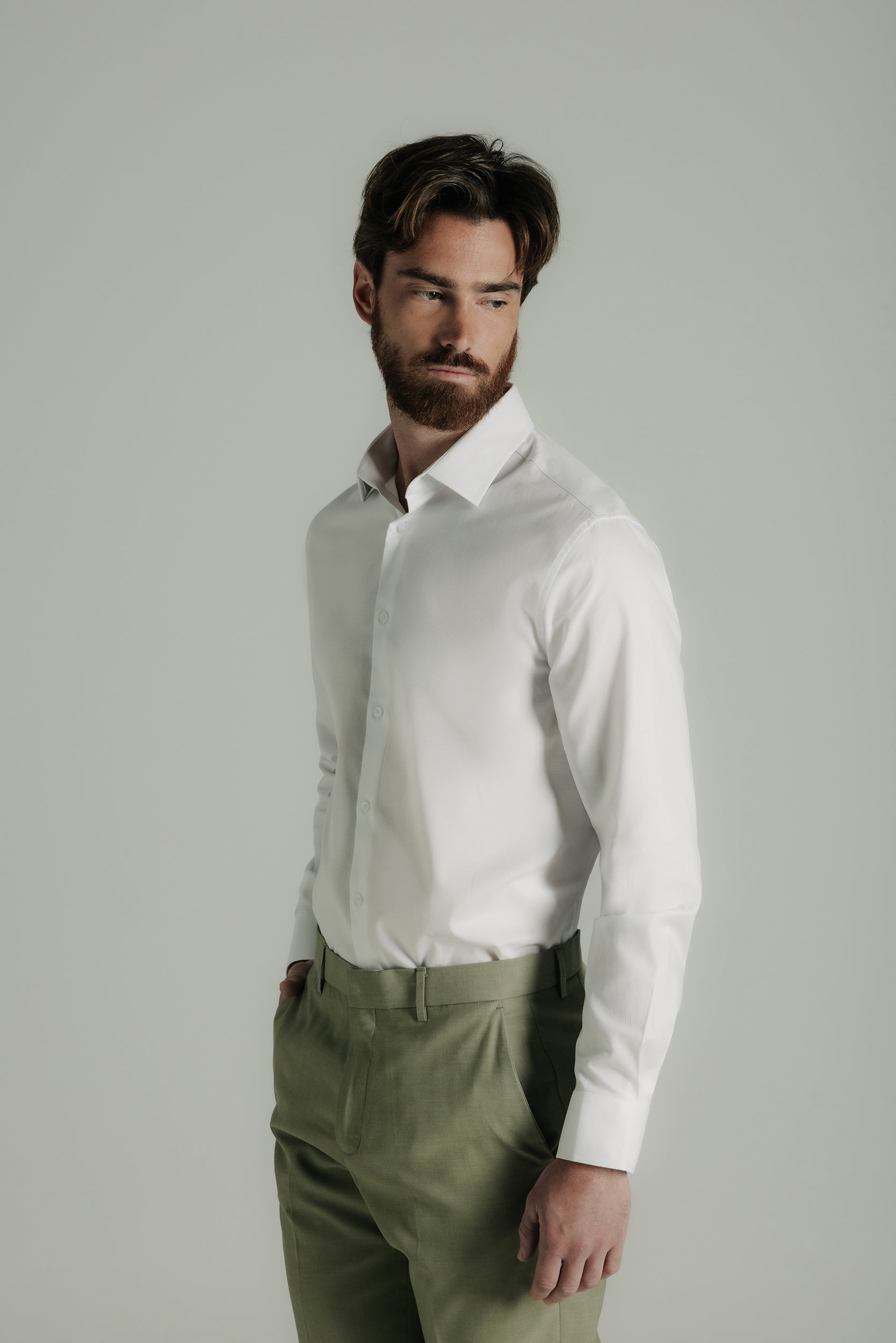 Slim fit dress shirt