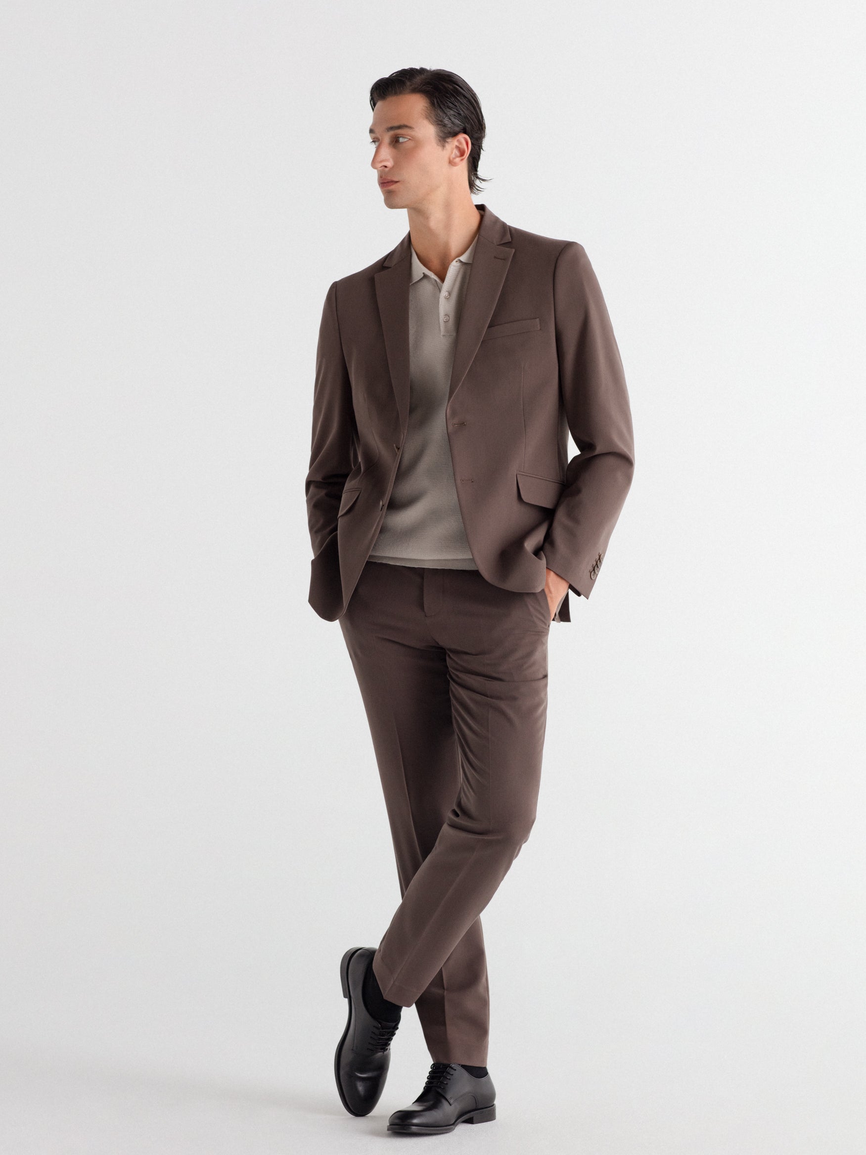 Pantalón traje slim fit liso