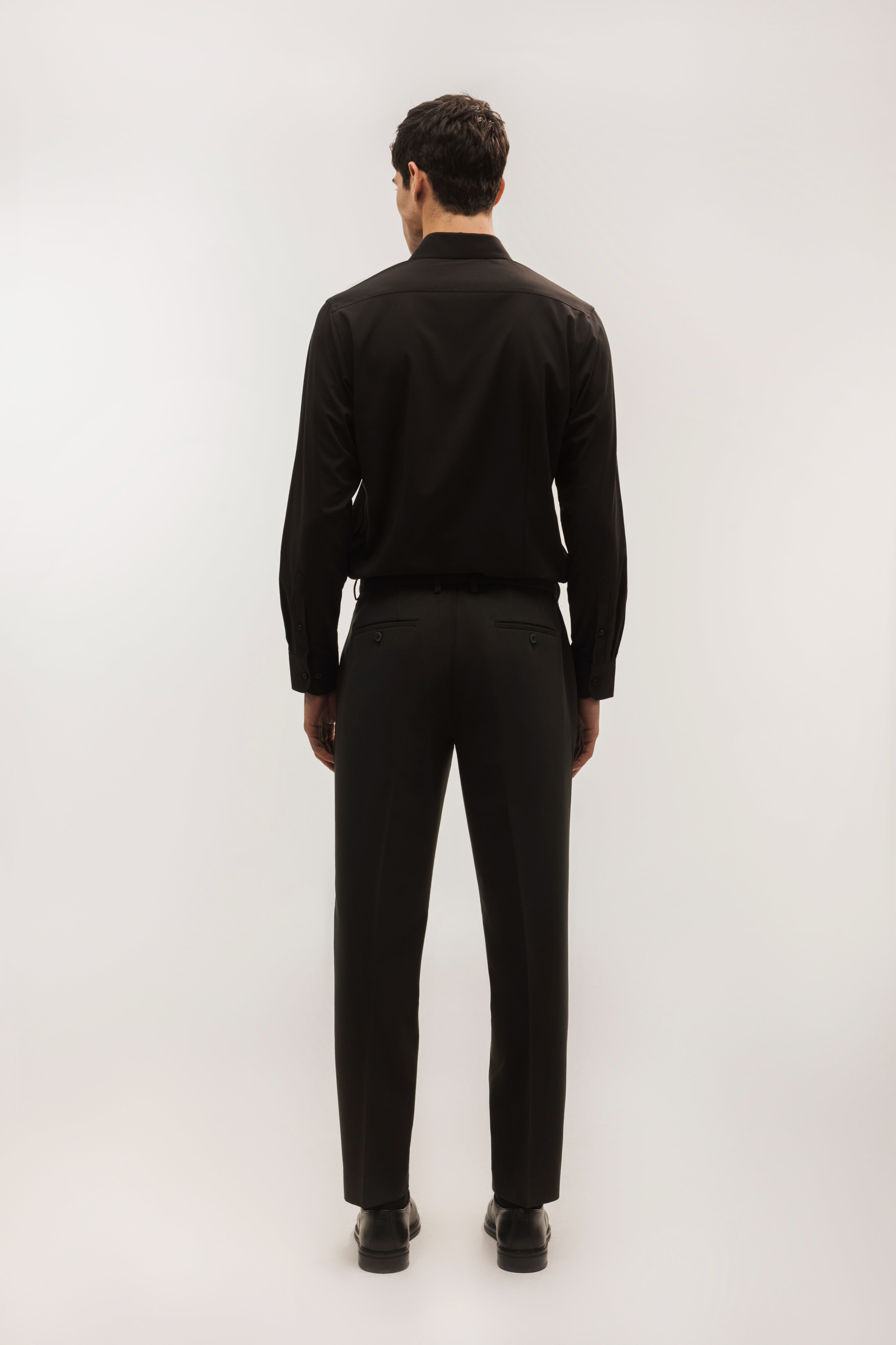 Pantalón traje slim fit liso