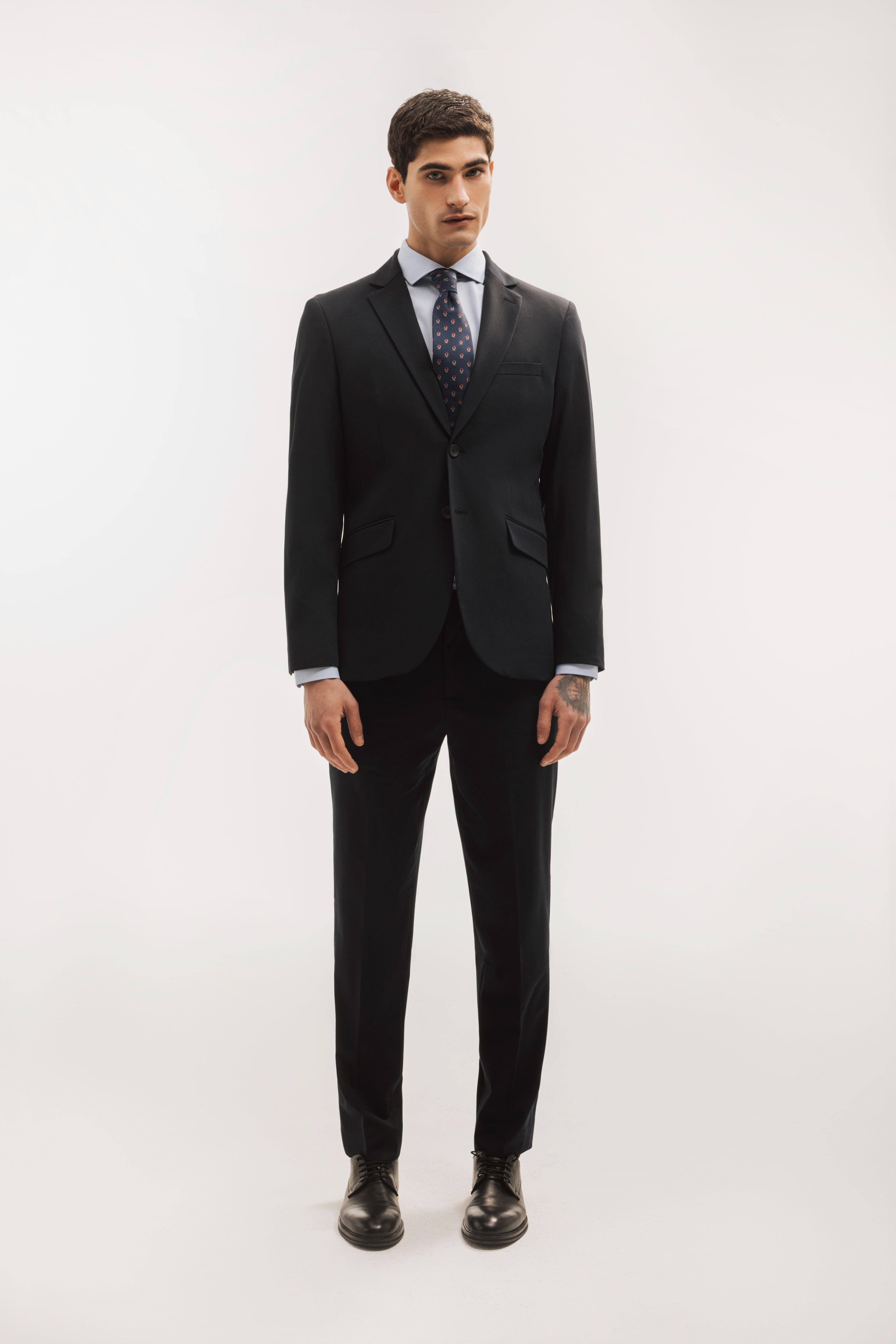 Pantalón traje slim fit liso