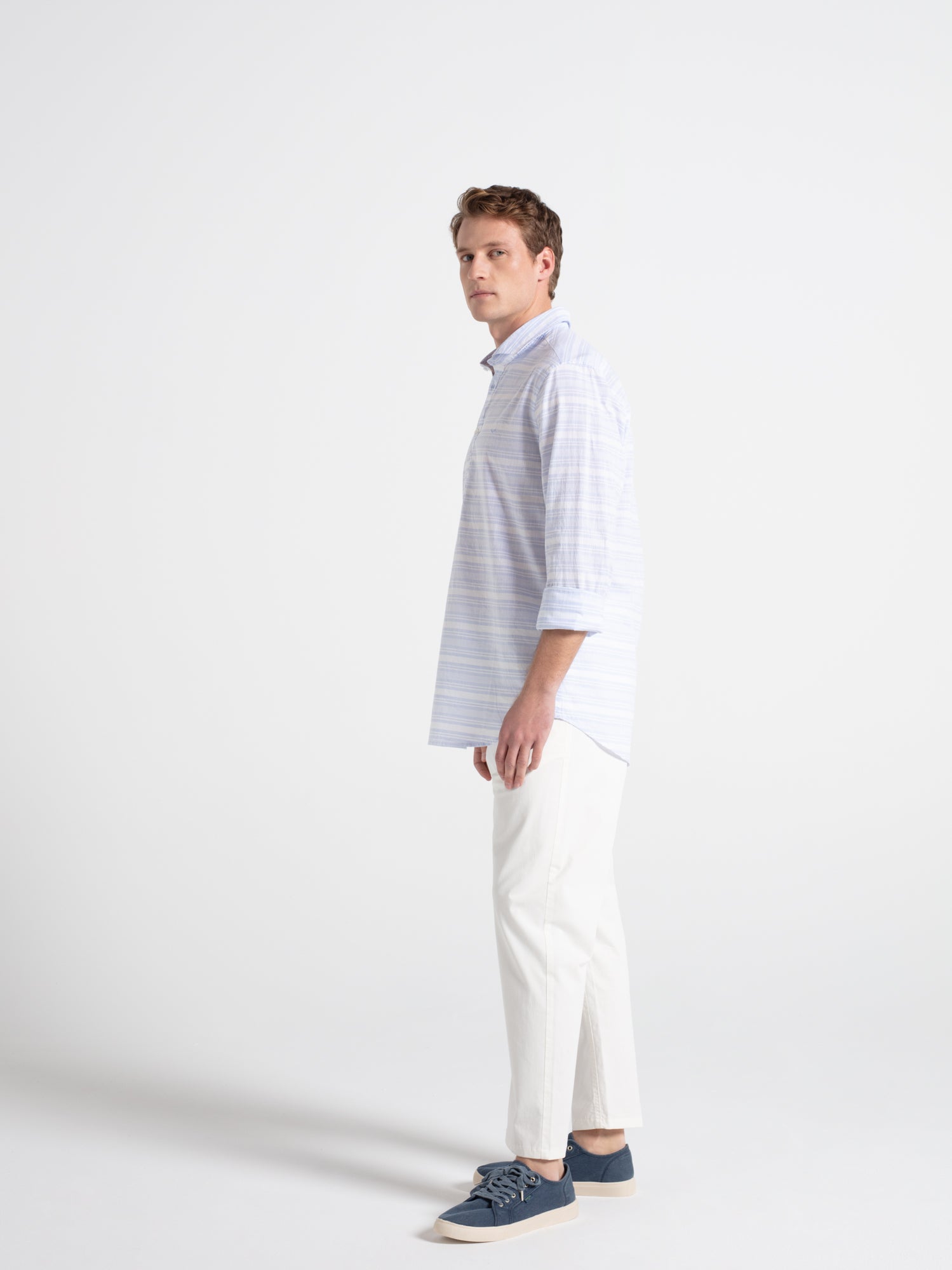 Cropped fine-knit trousers