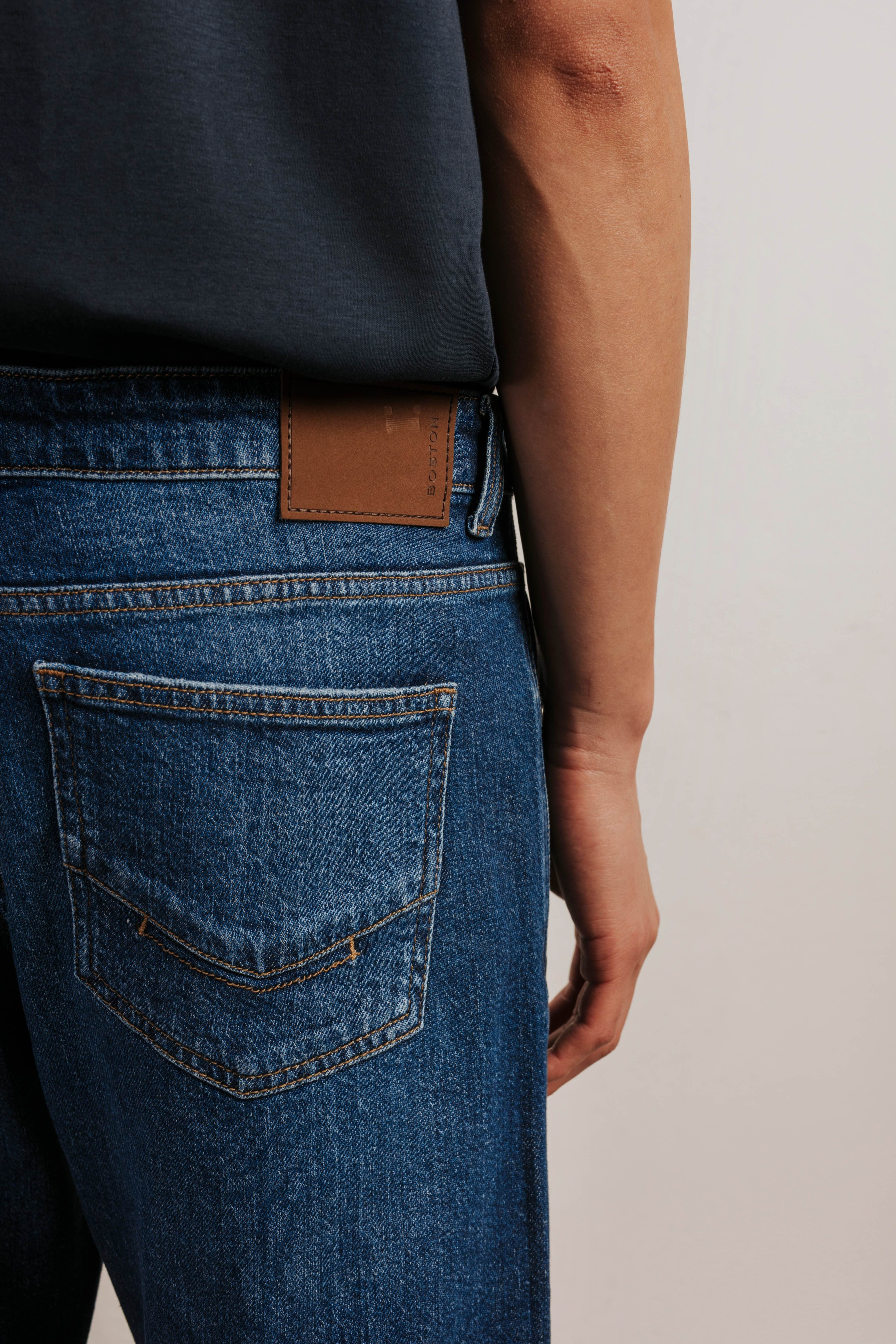 Pantalón tejano slim fit