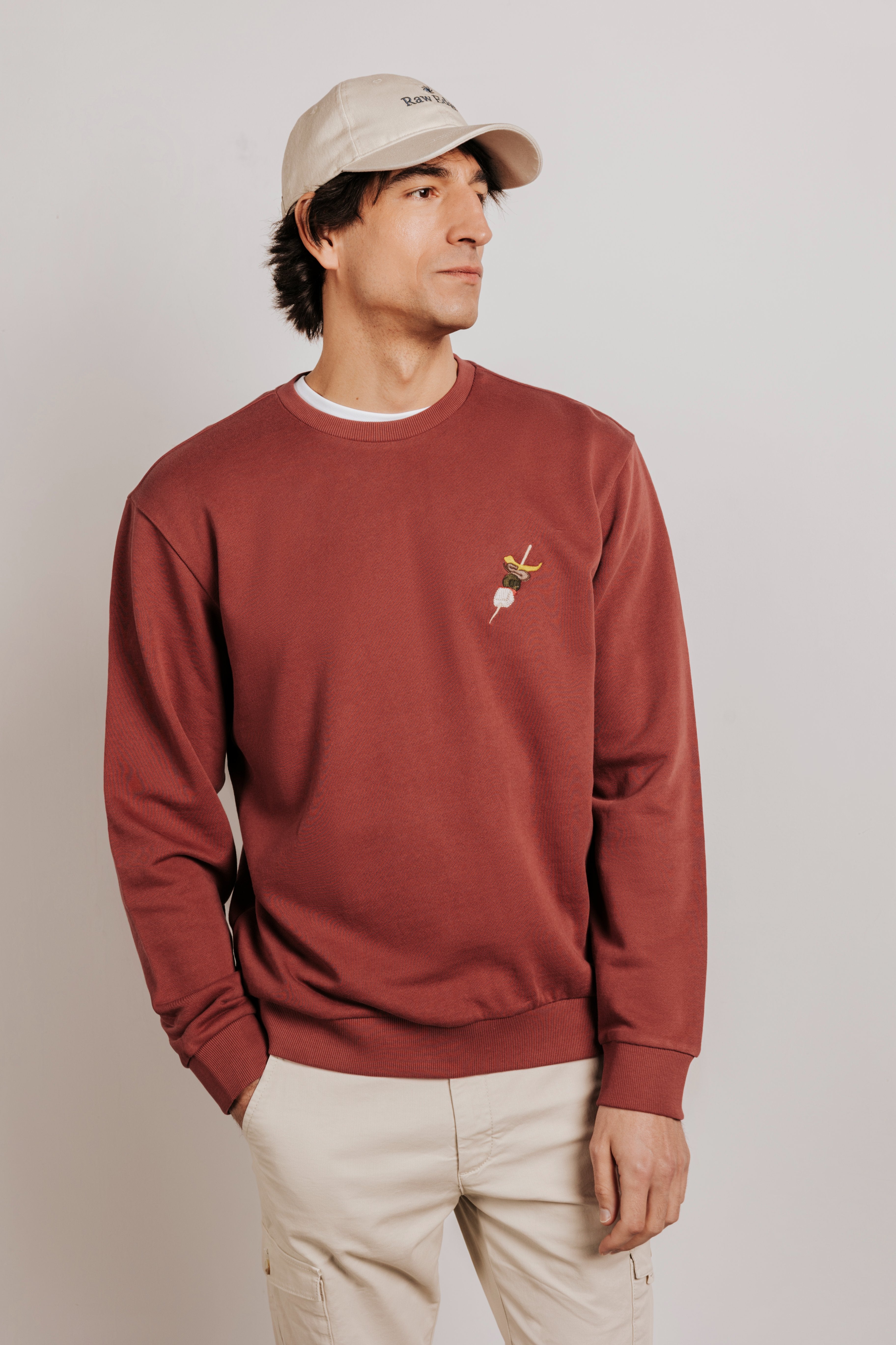 Sudadera confort bordado