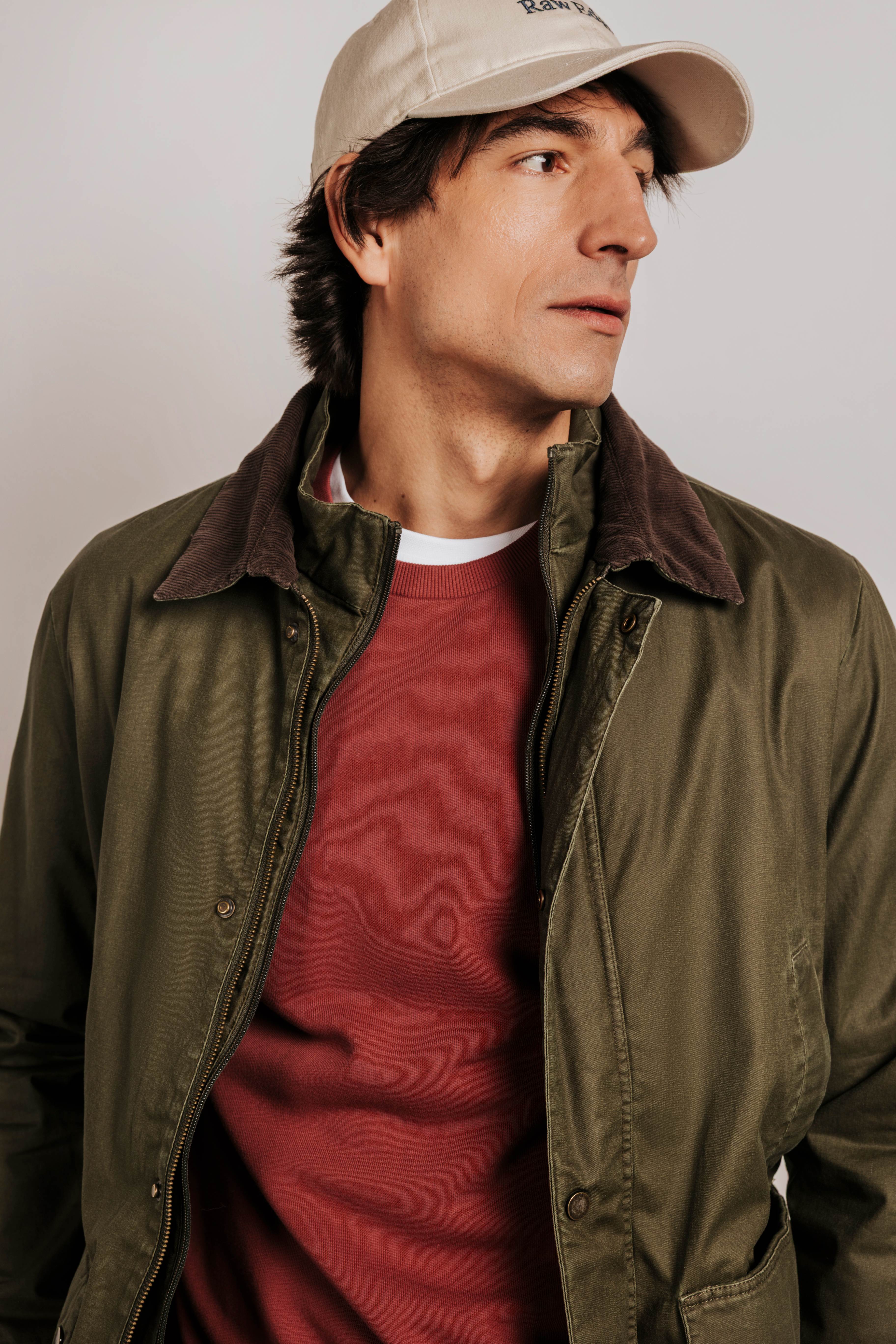 Sudadera confort bordado