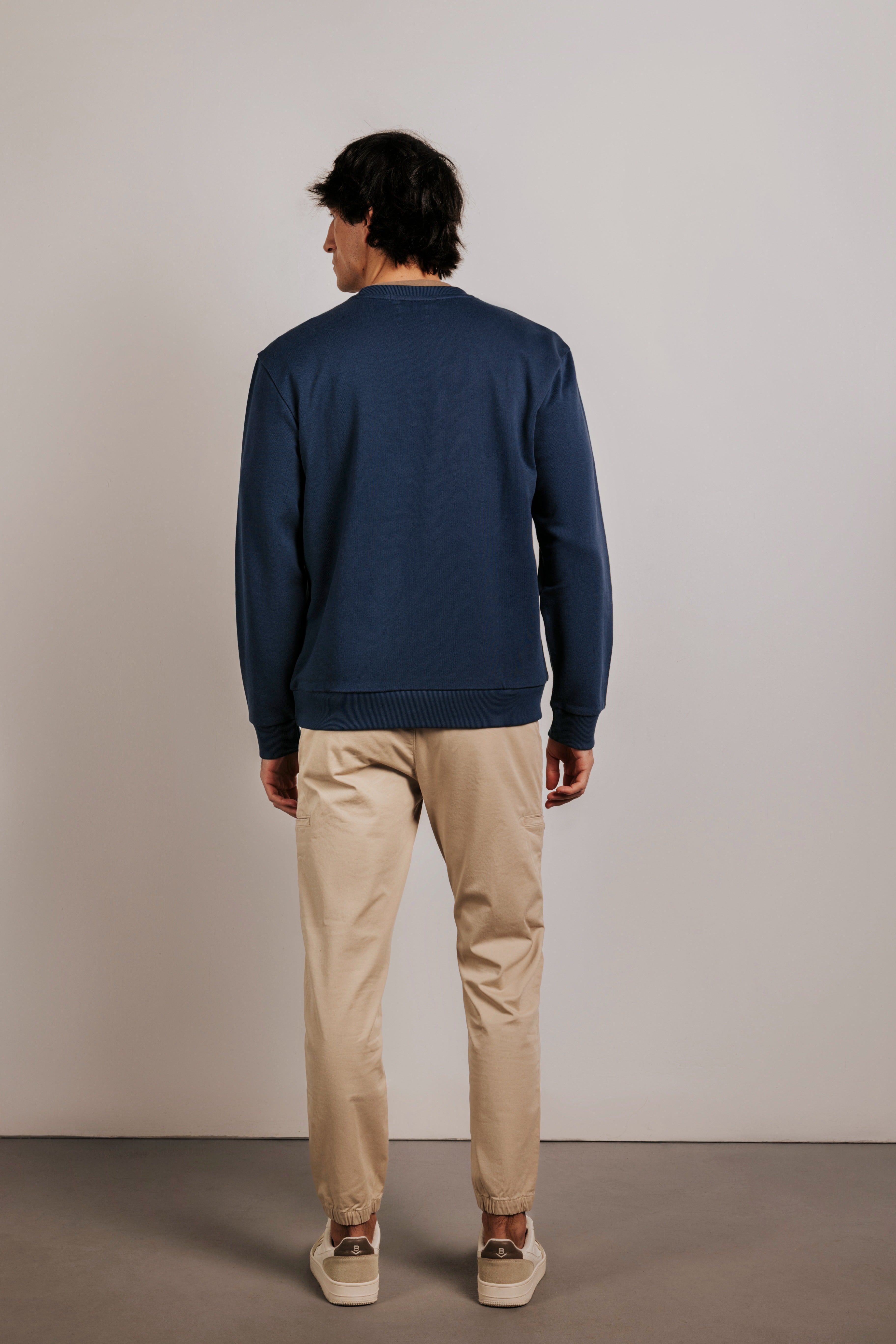 Sudadera confort bordado