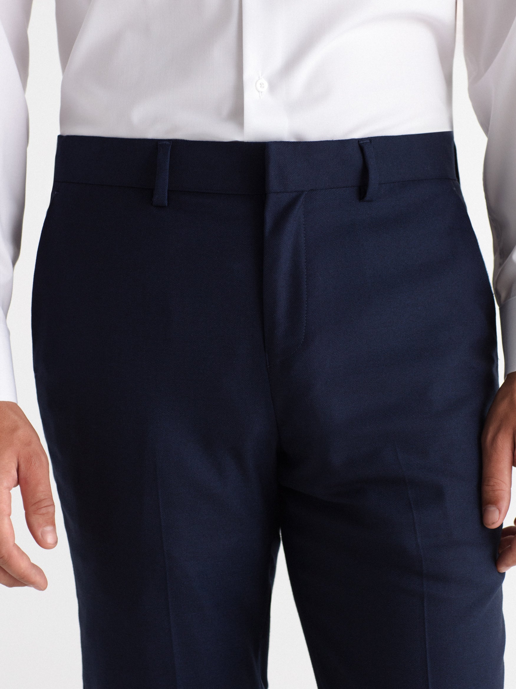 Pantalón traje falso liso