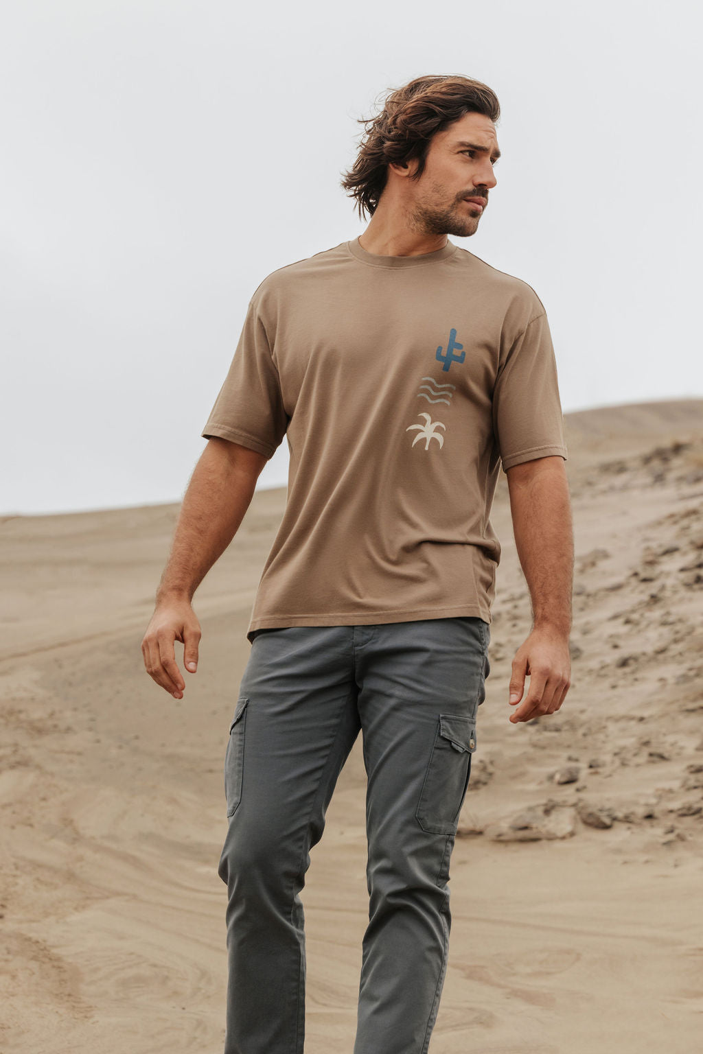 Camiseta oversize figuras