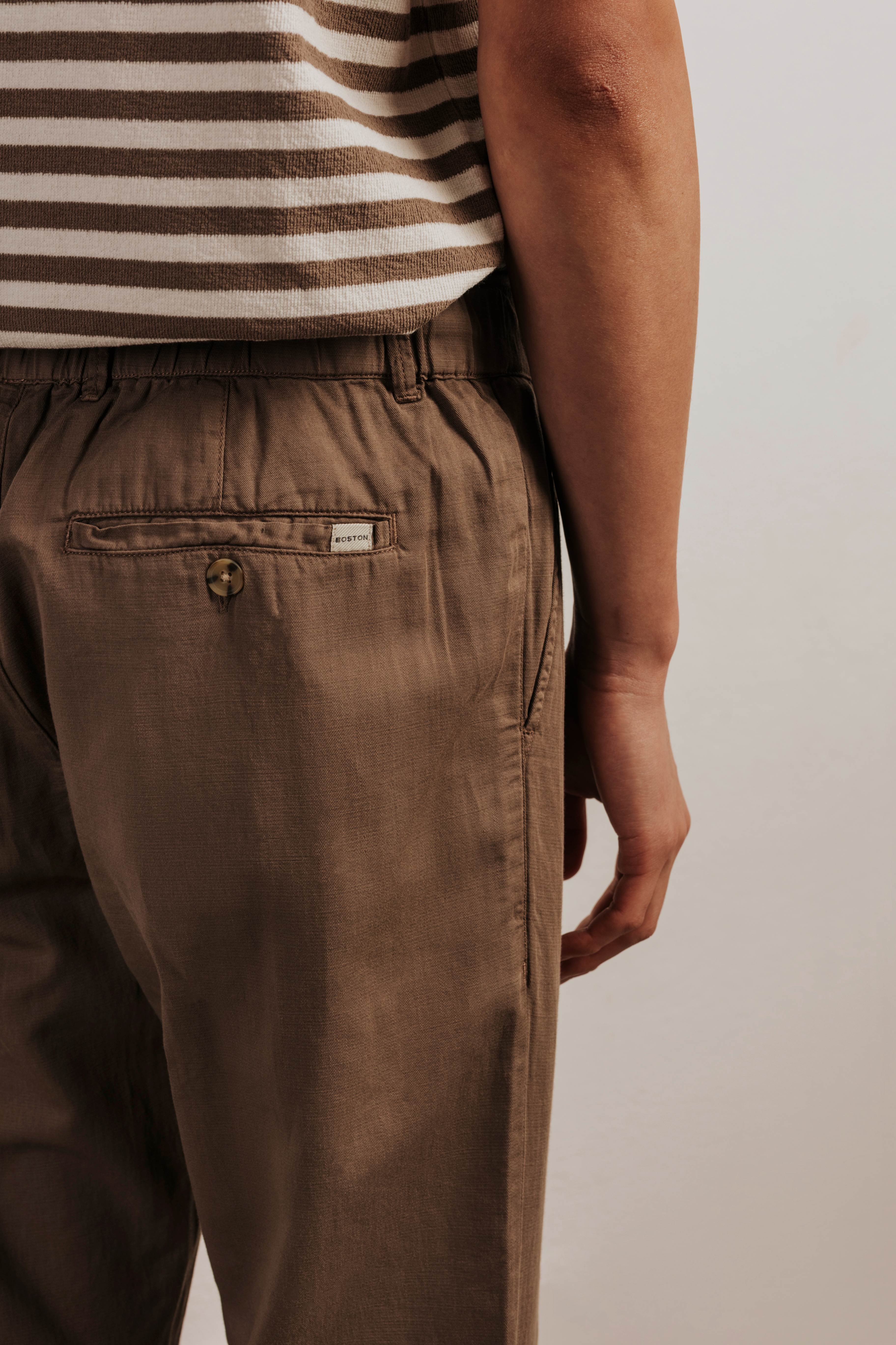 Pantalón con lino chino pinzas