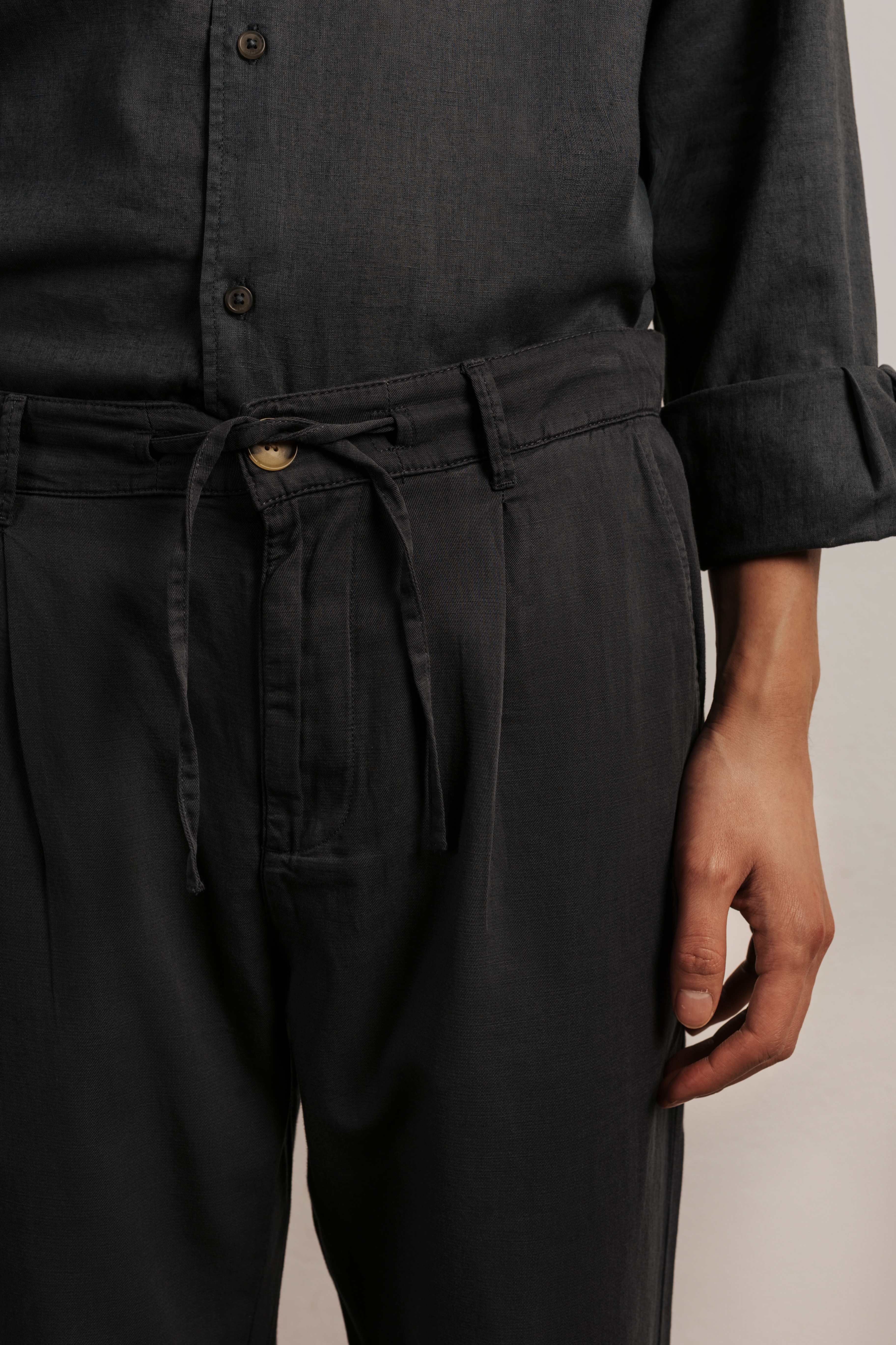 Pantalón con lino chino pinzas