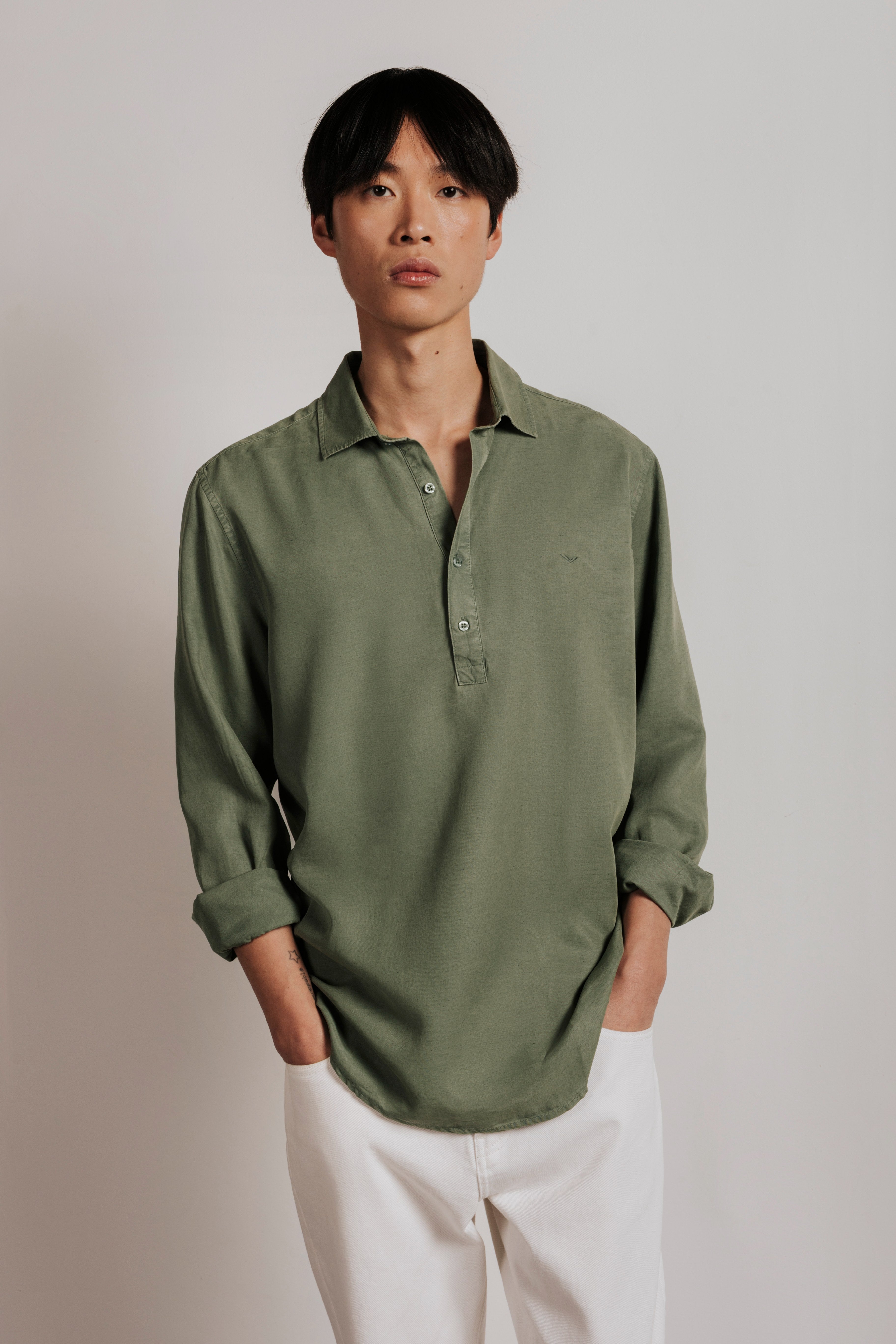 Camisa regular fit tencel polera