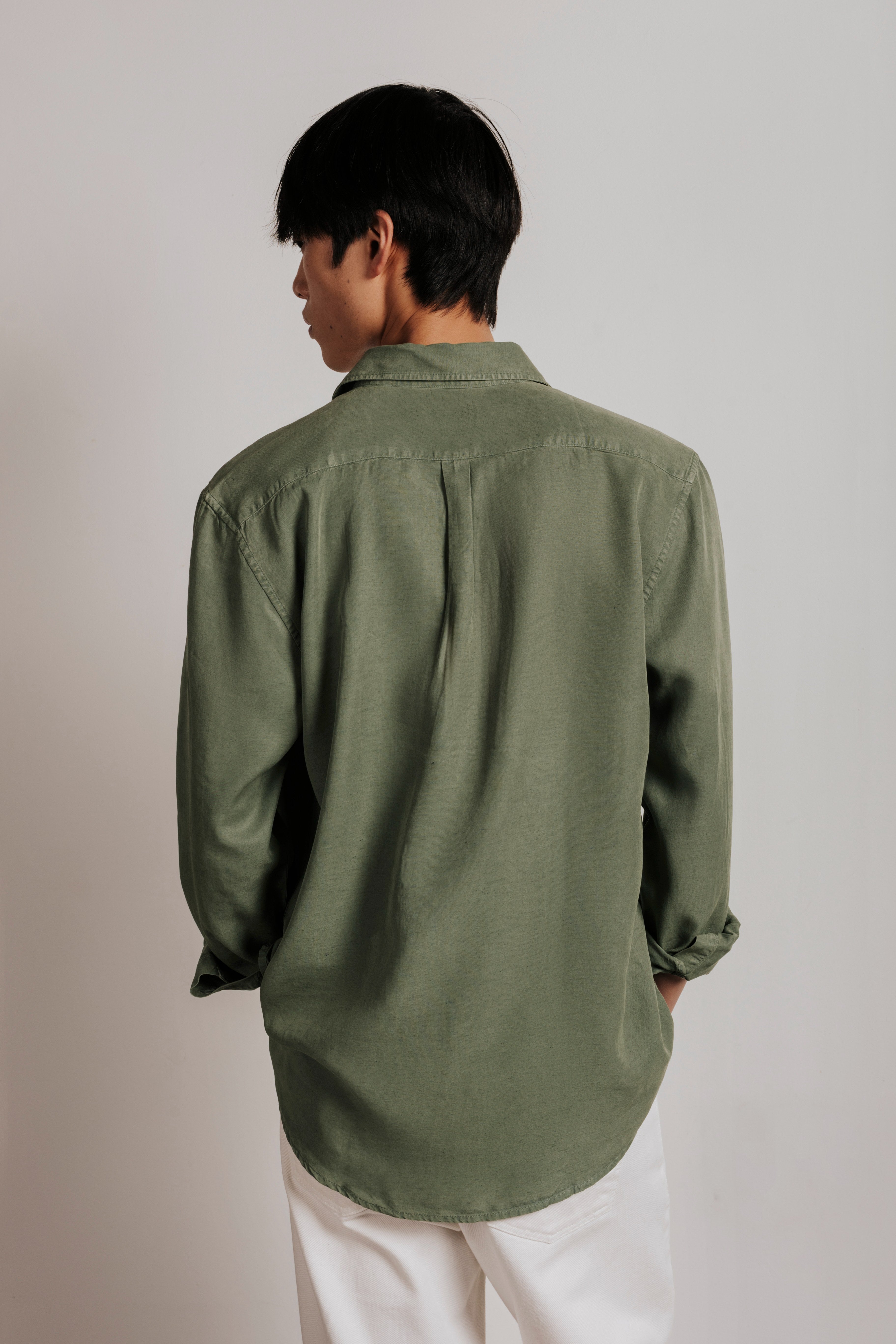 Camisa regular fit tencel polera