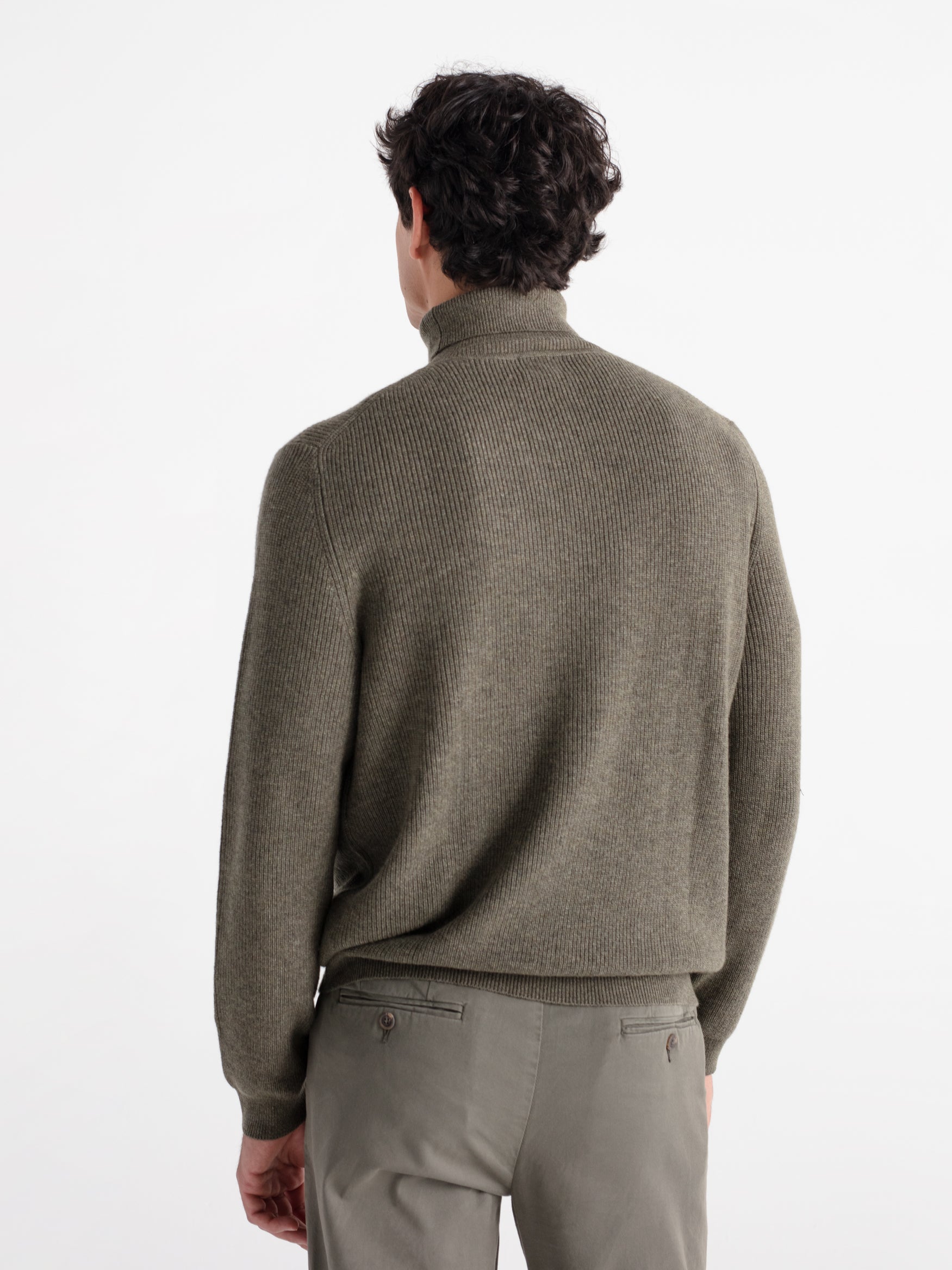 Jersey cuello alto punto ingles