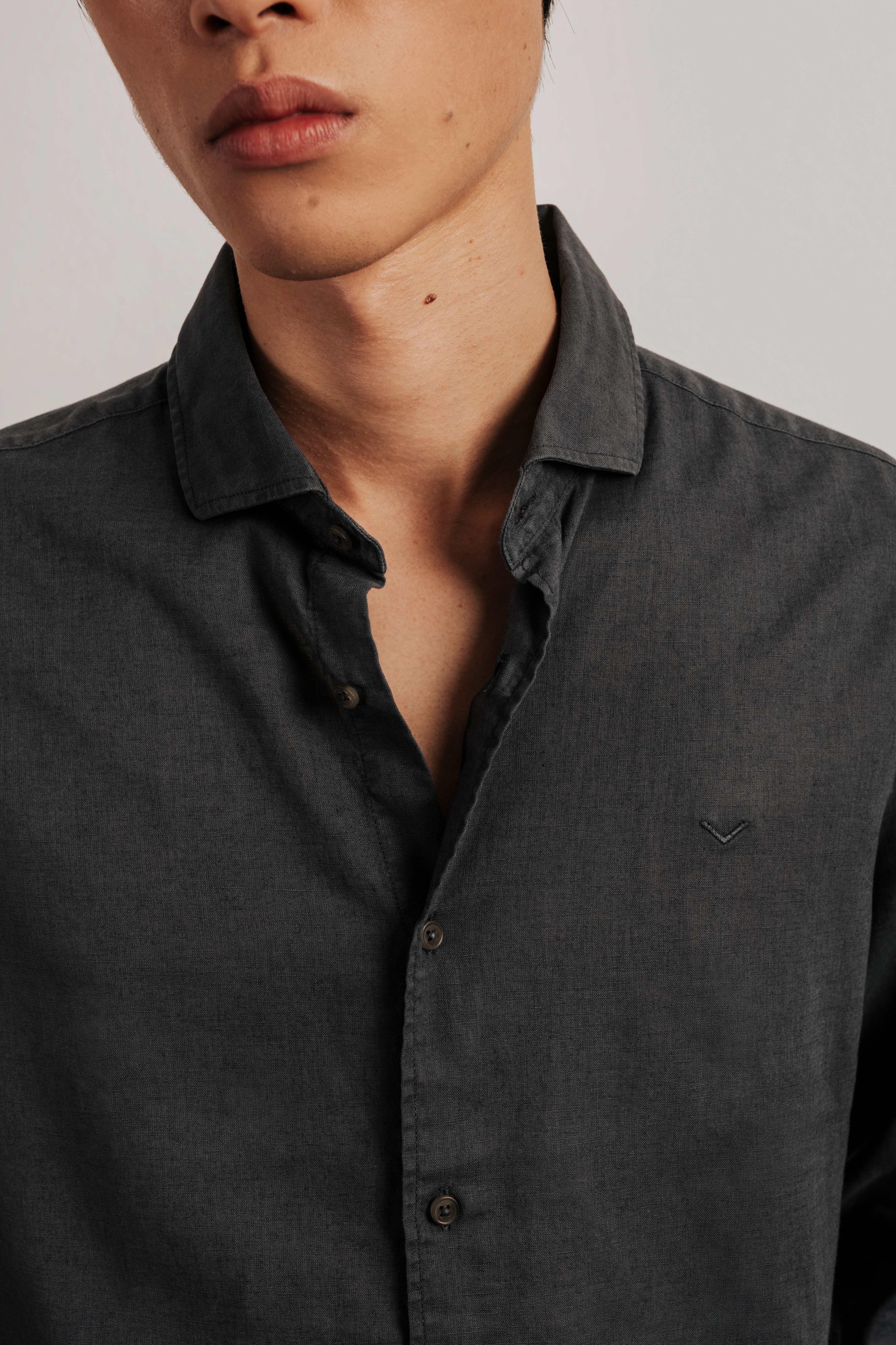 Camisa regular fit lino