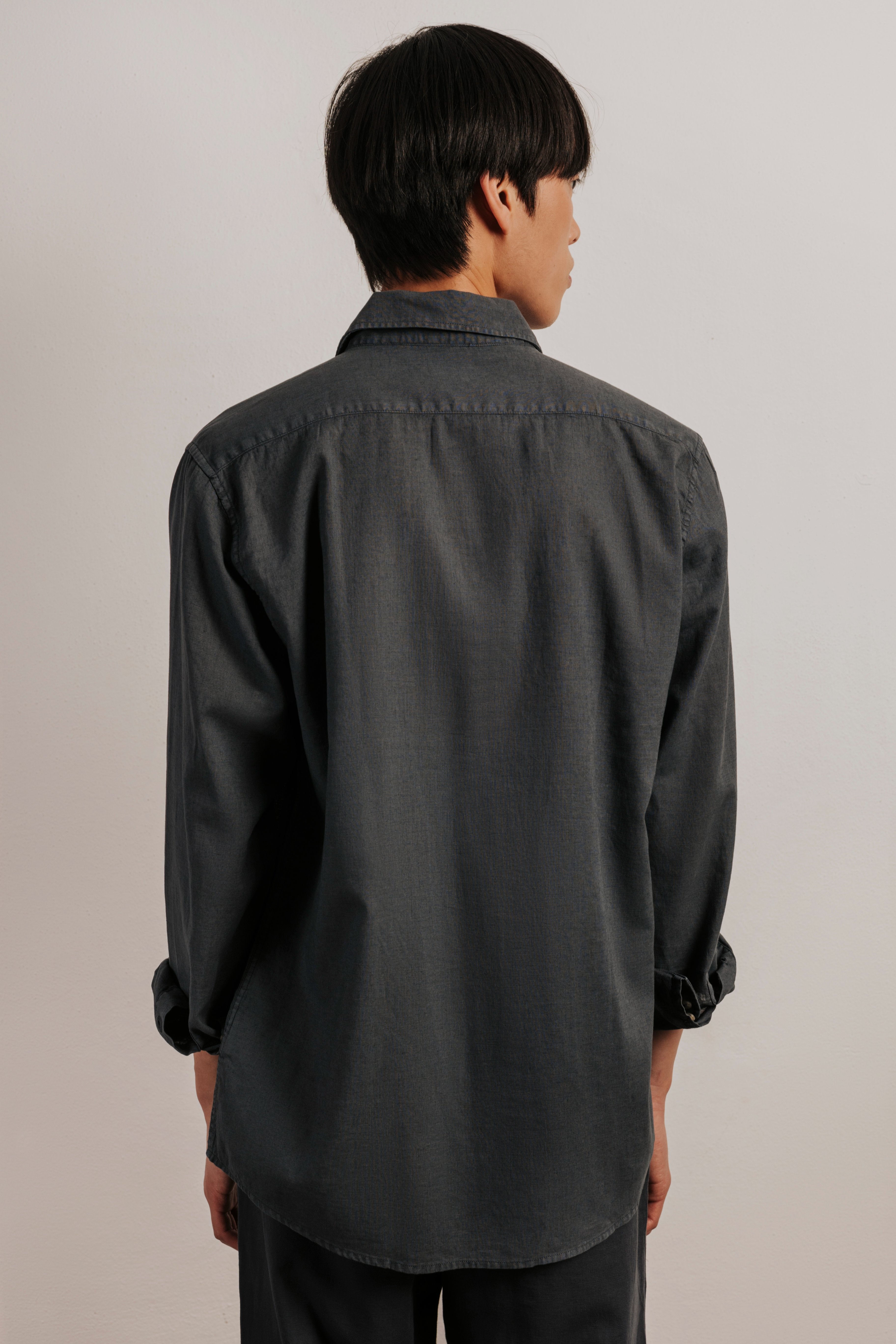 Camisa regular fit lino