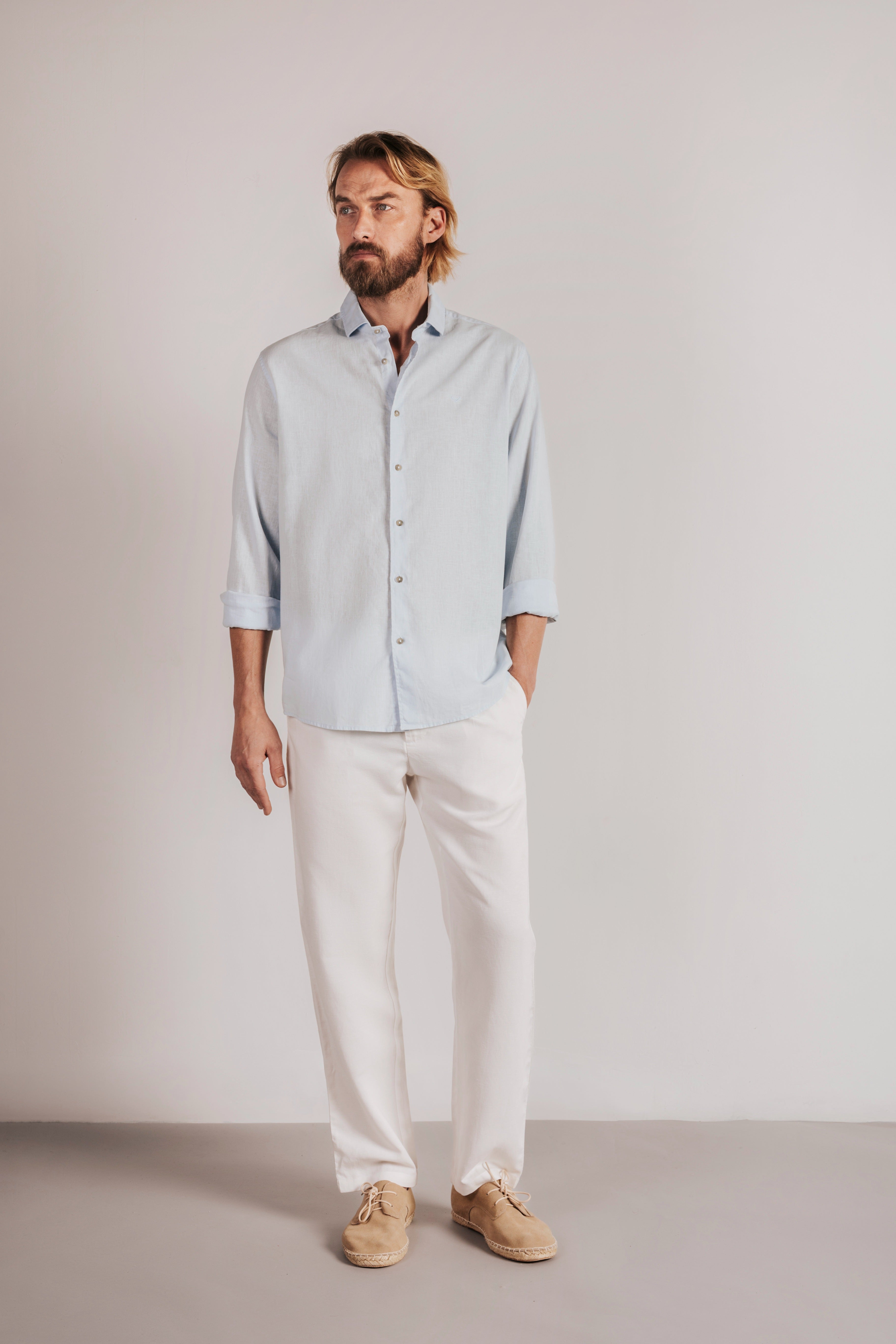 Camisa regular fit lino