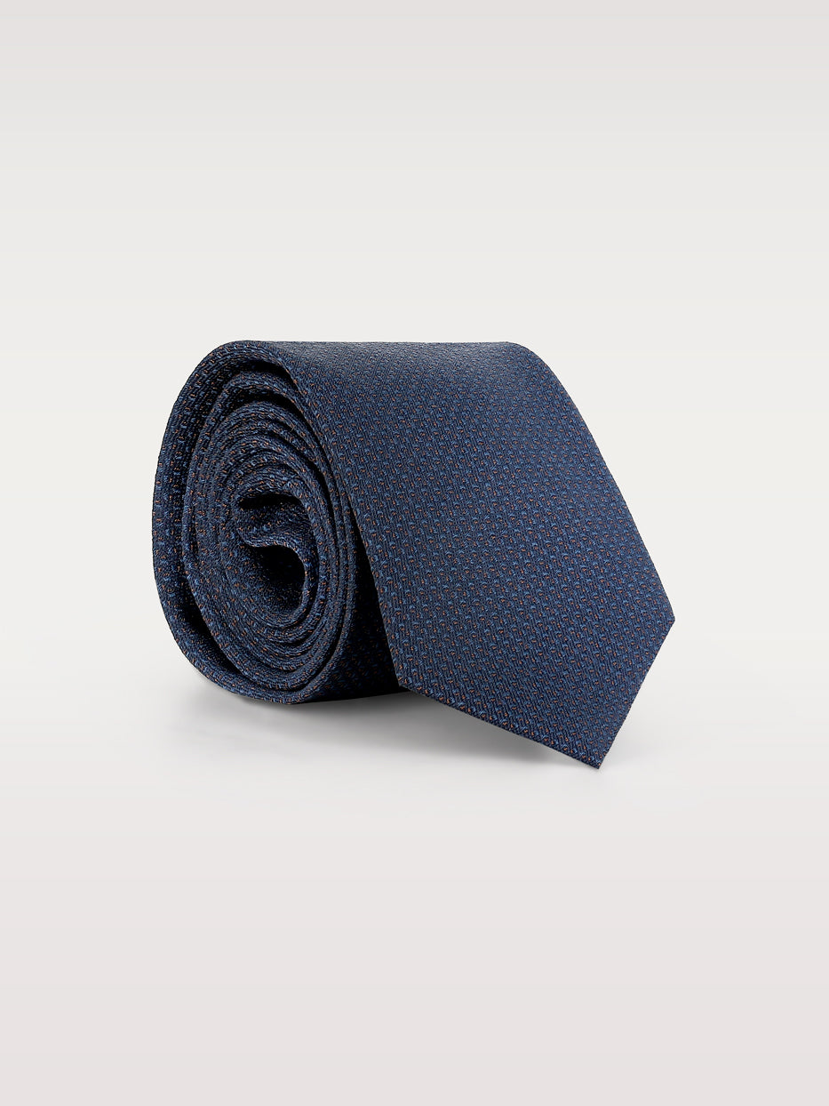 Corbata con seda motivos geométricos