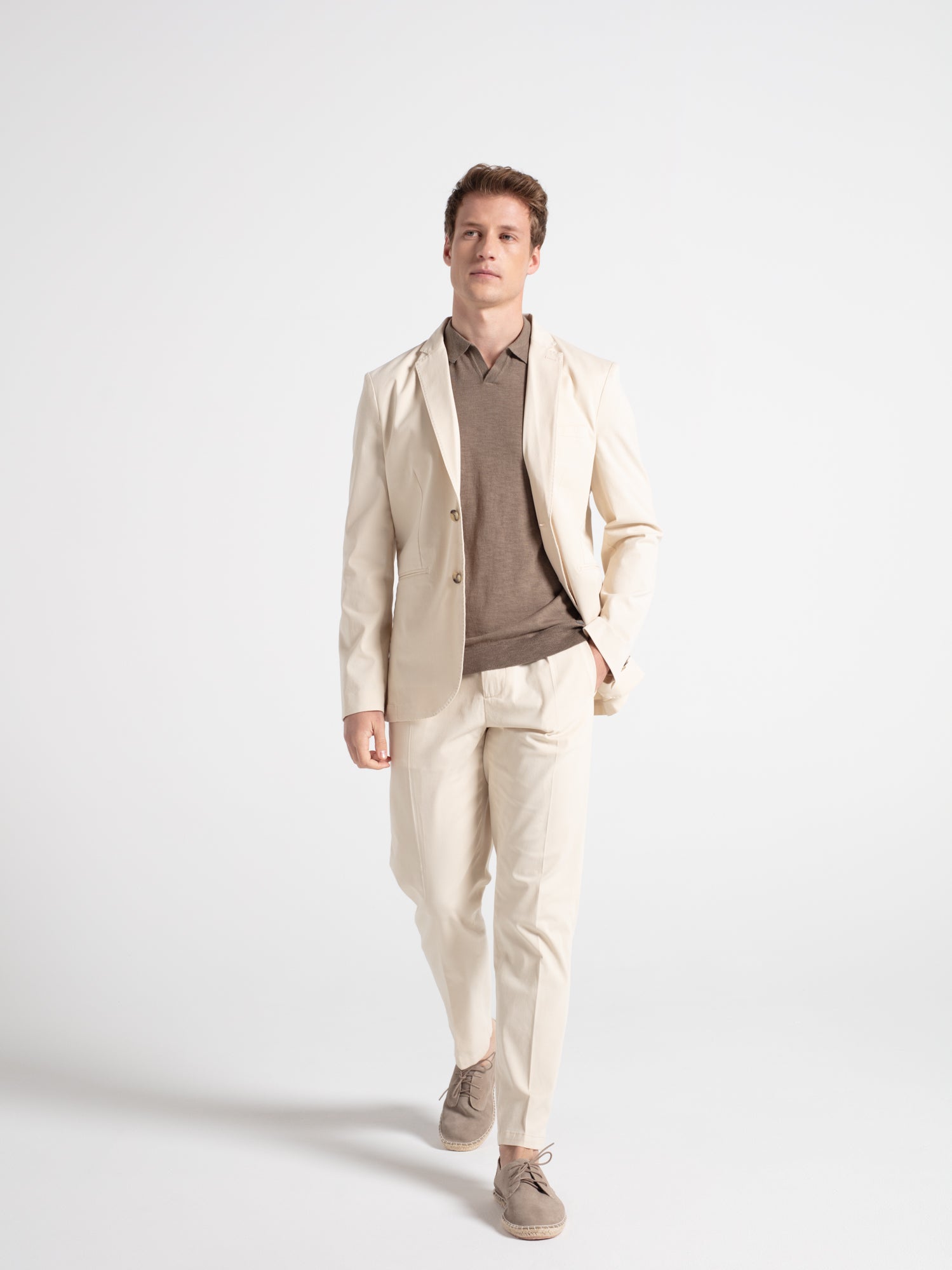 Pants with pleats
