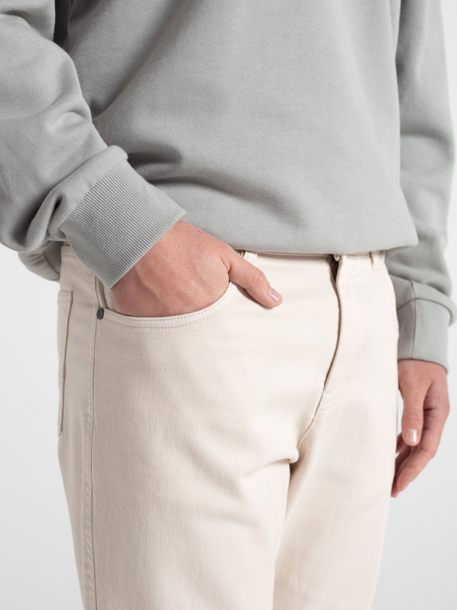 Pantalón cinco bolsillos tapered