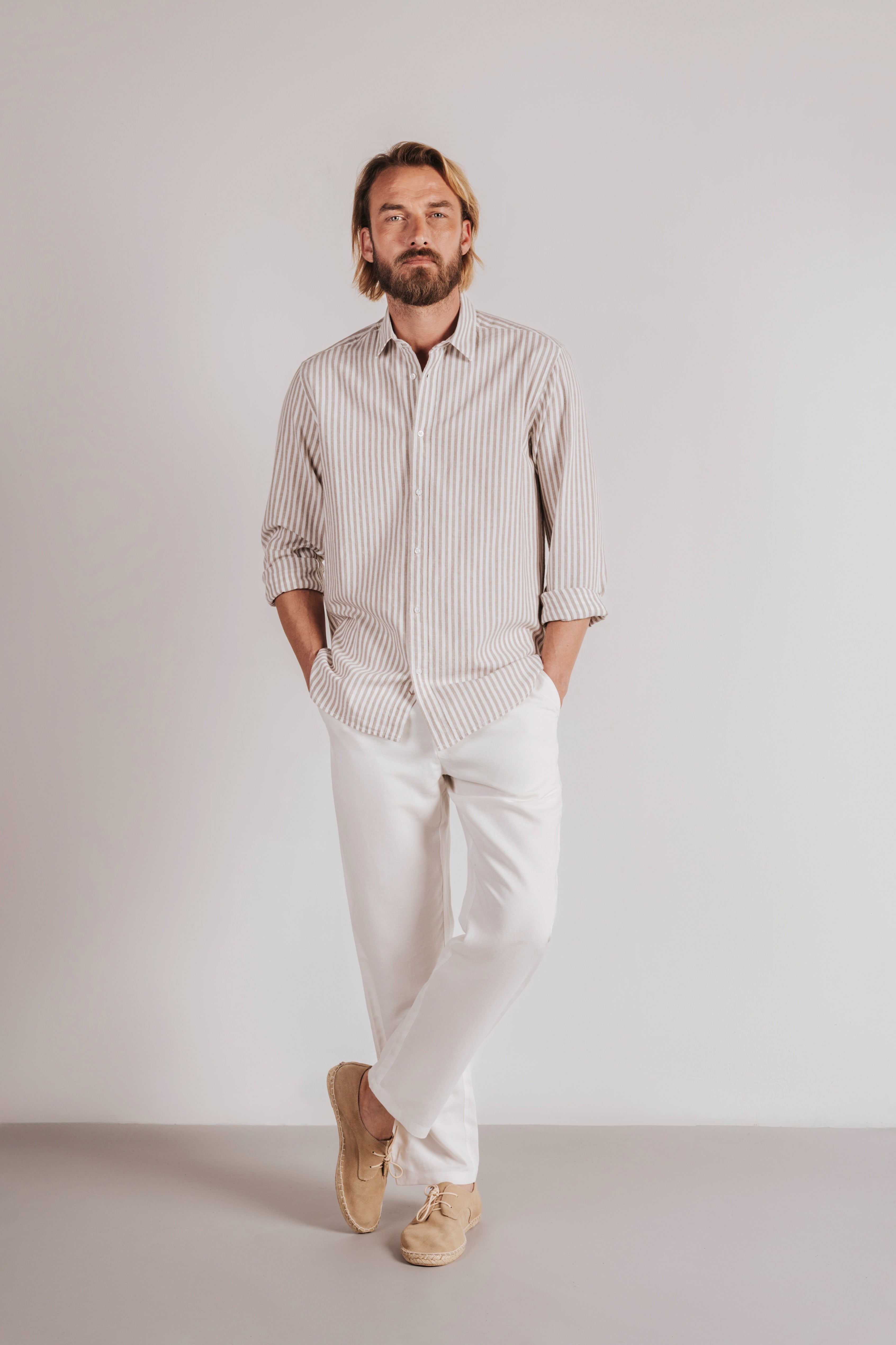 Camisa regular fit lino rayas