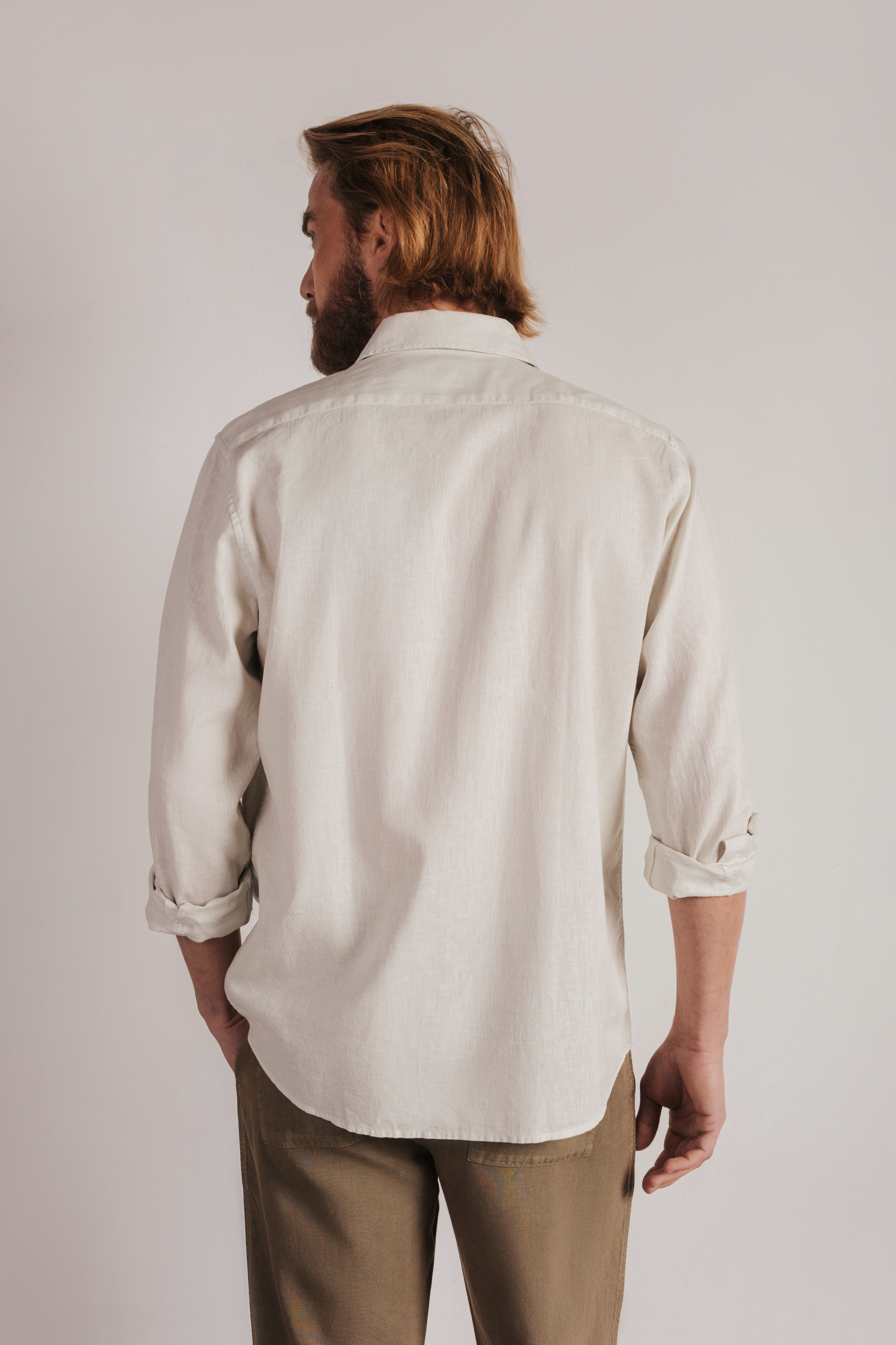 Camisa regular fit lino