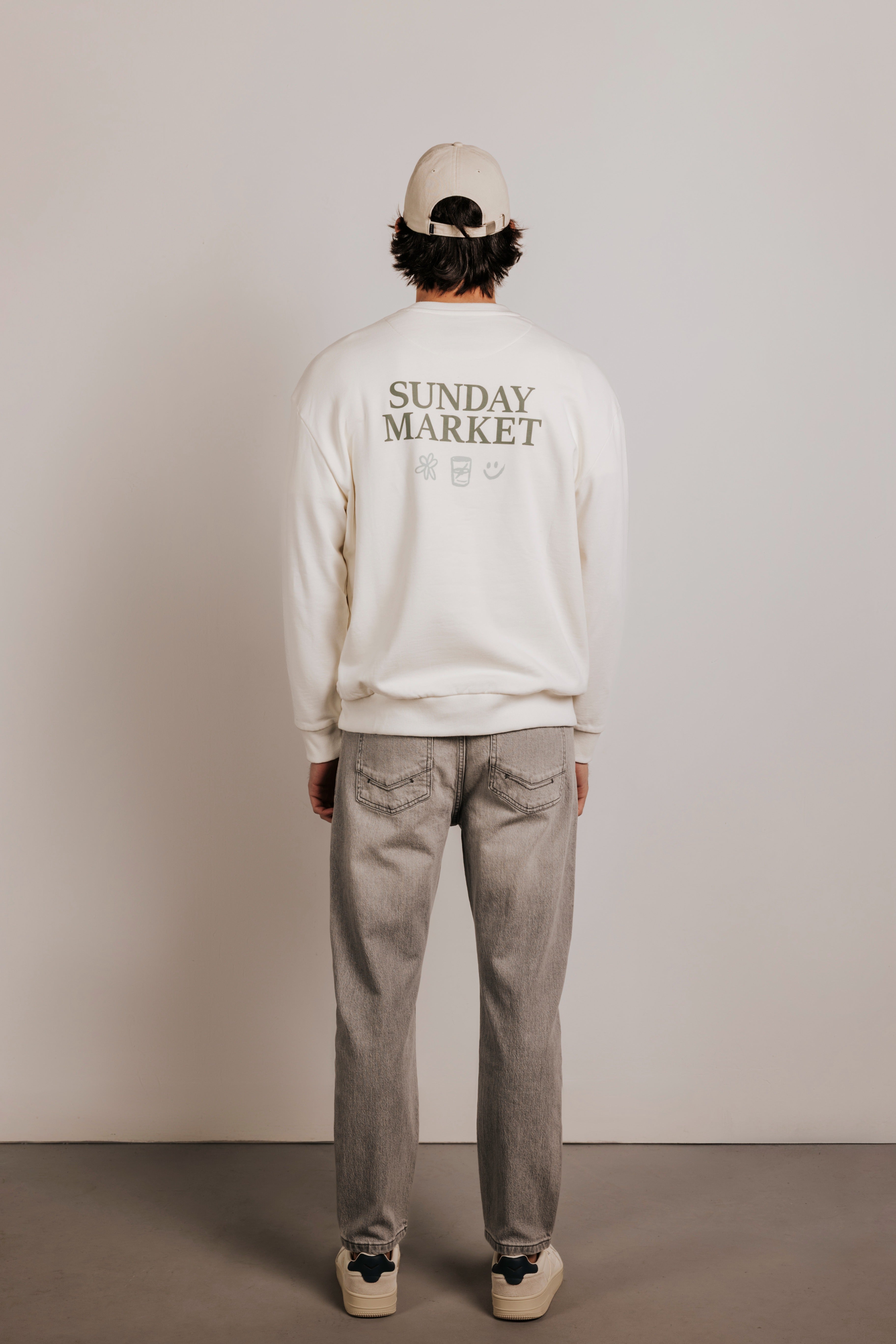 Sudadera oversize gráfica "Sunday market"