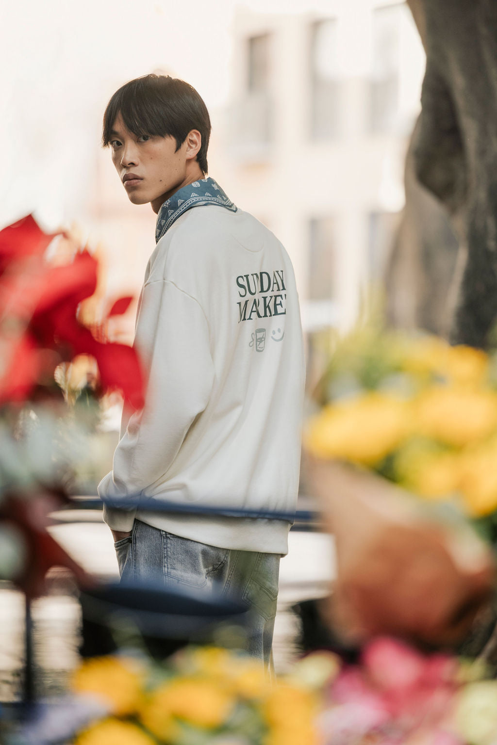 Sudadera oversize gráfica "Sunday market"