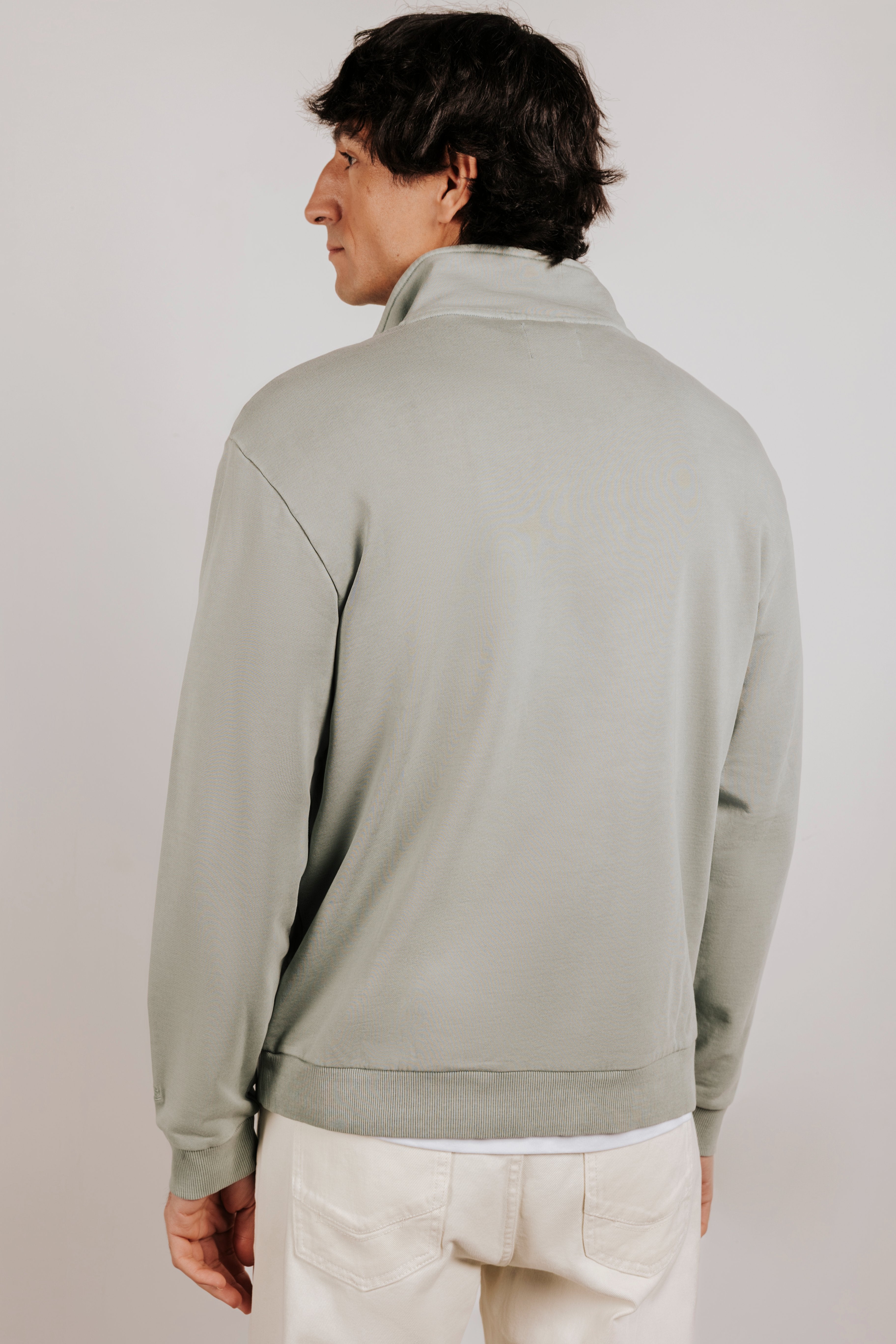 Sudadera confort cuello chimenea