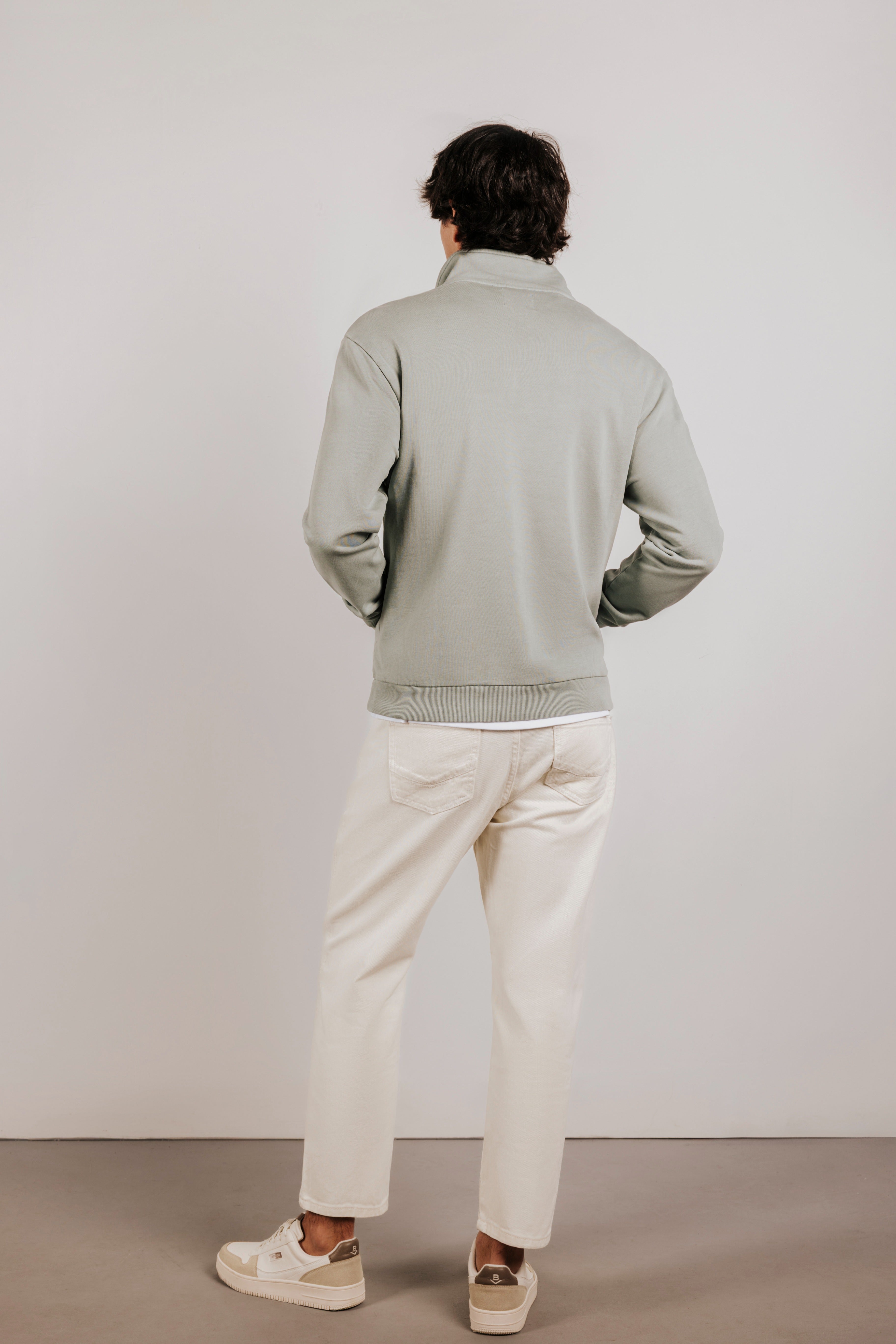 Sudadera confort cuello chimenea